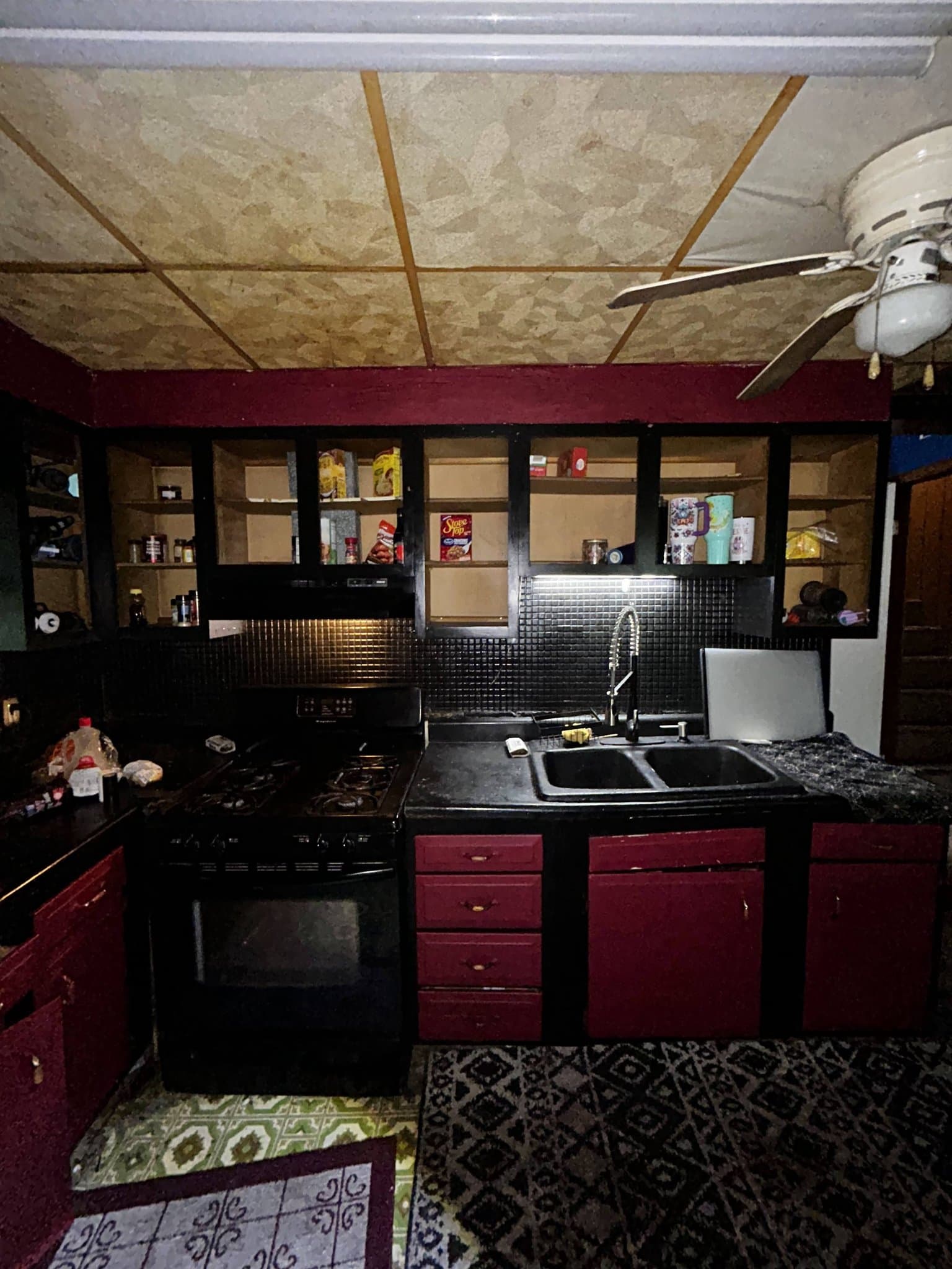 Belleville House: 233 N 11th St