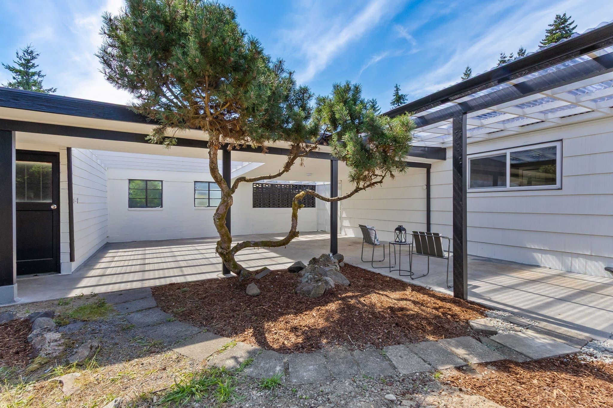 Tacoma House: 2125 N Highland St