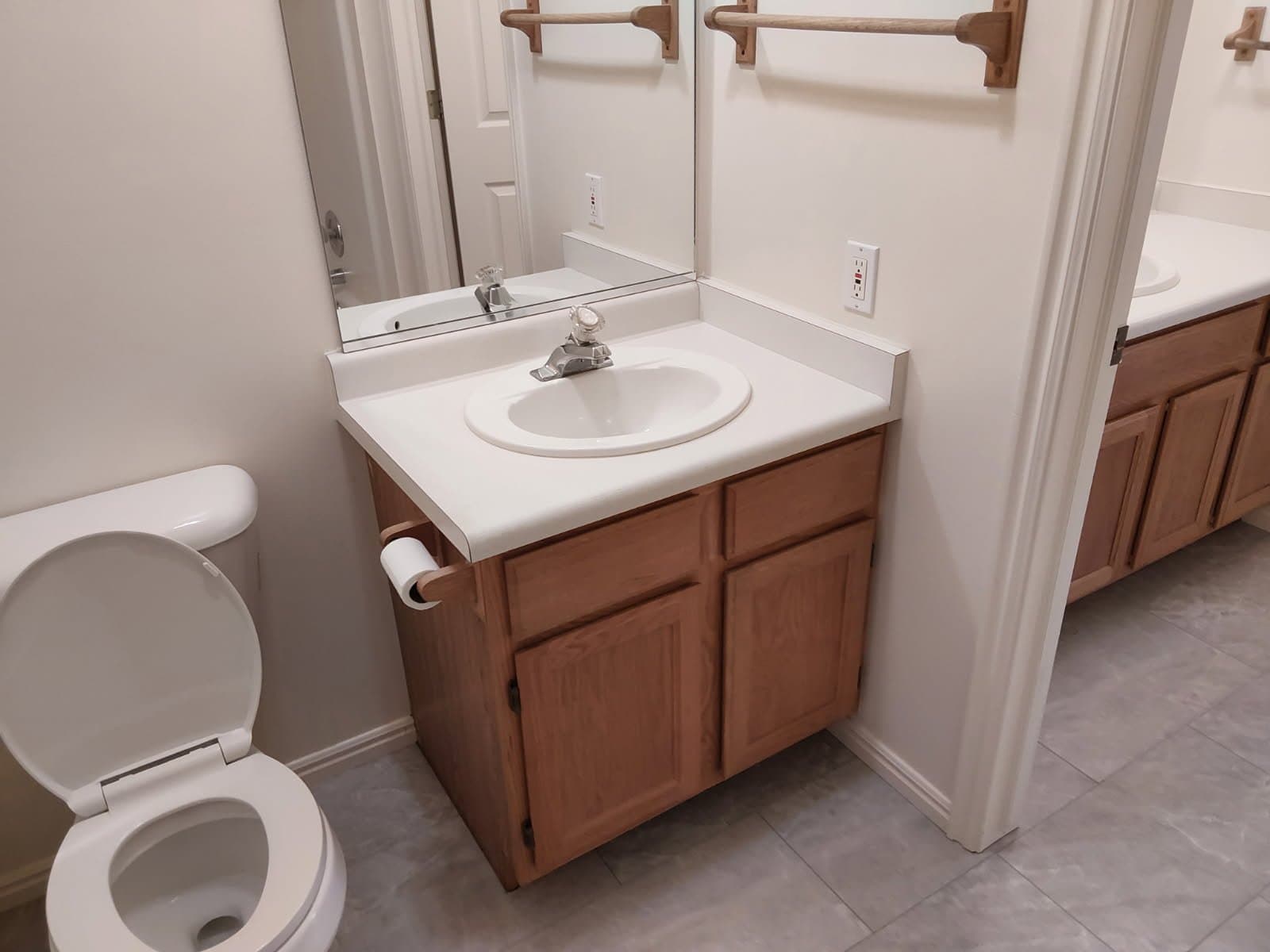 Logan Townhome: 7 Fairway Ln