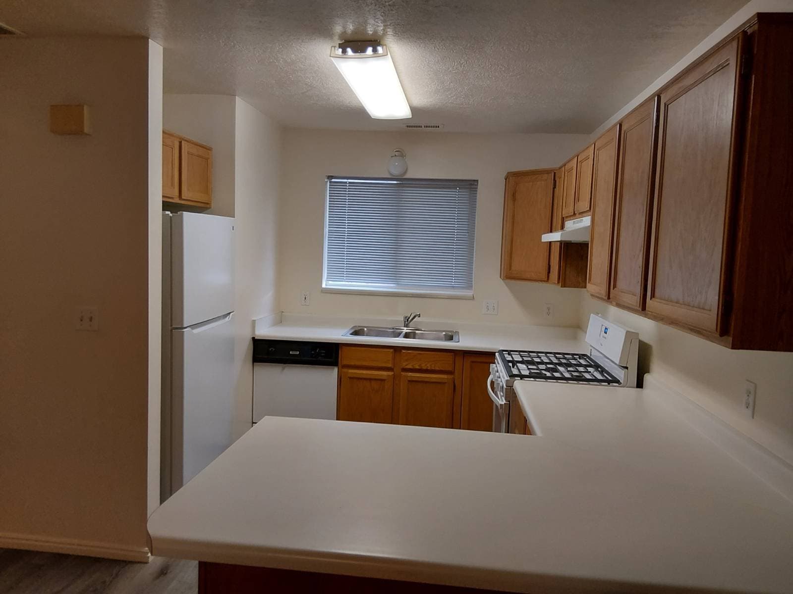 Logan Townhome: 7 Fairway Ln