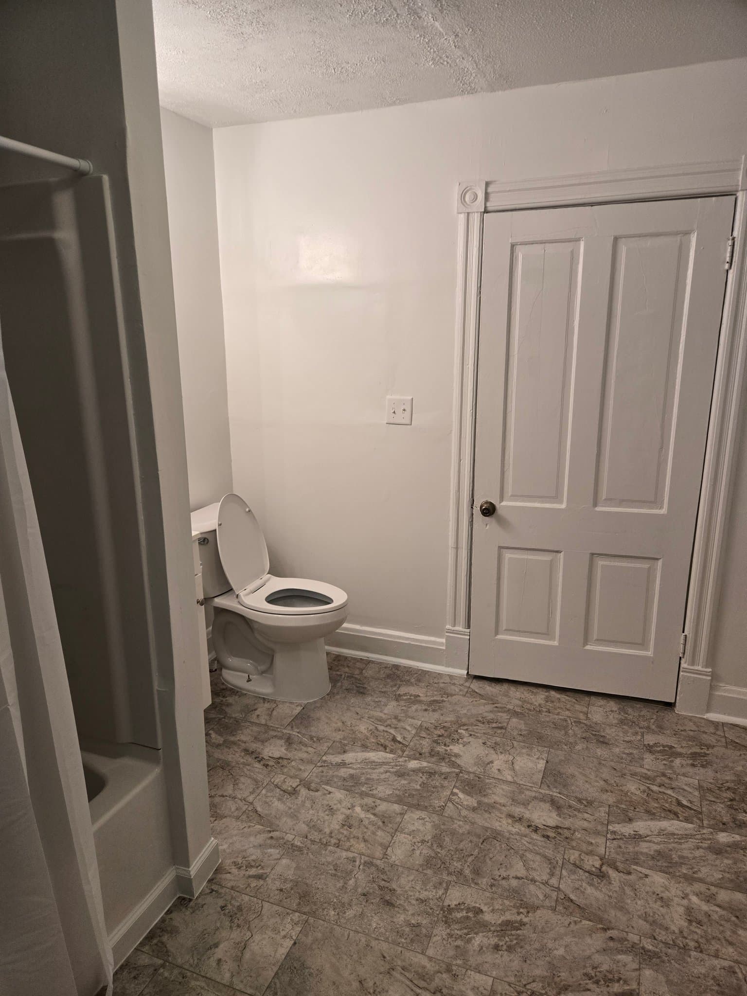 Hagerstown Townhome: 106 South Locust Street