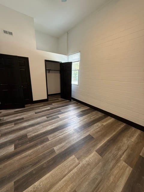 Carlyle Multiplex: 690 7th St.