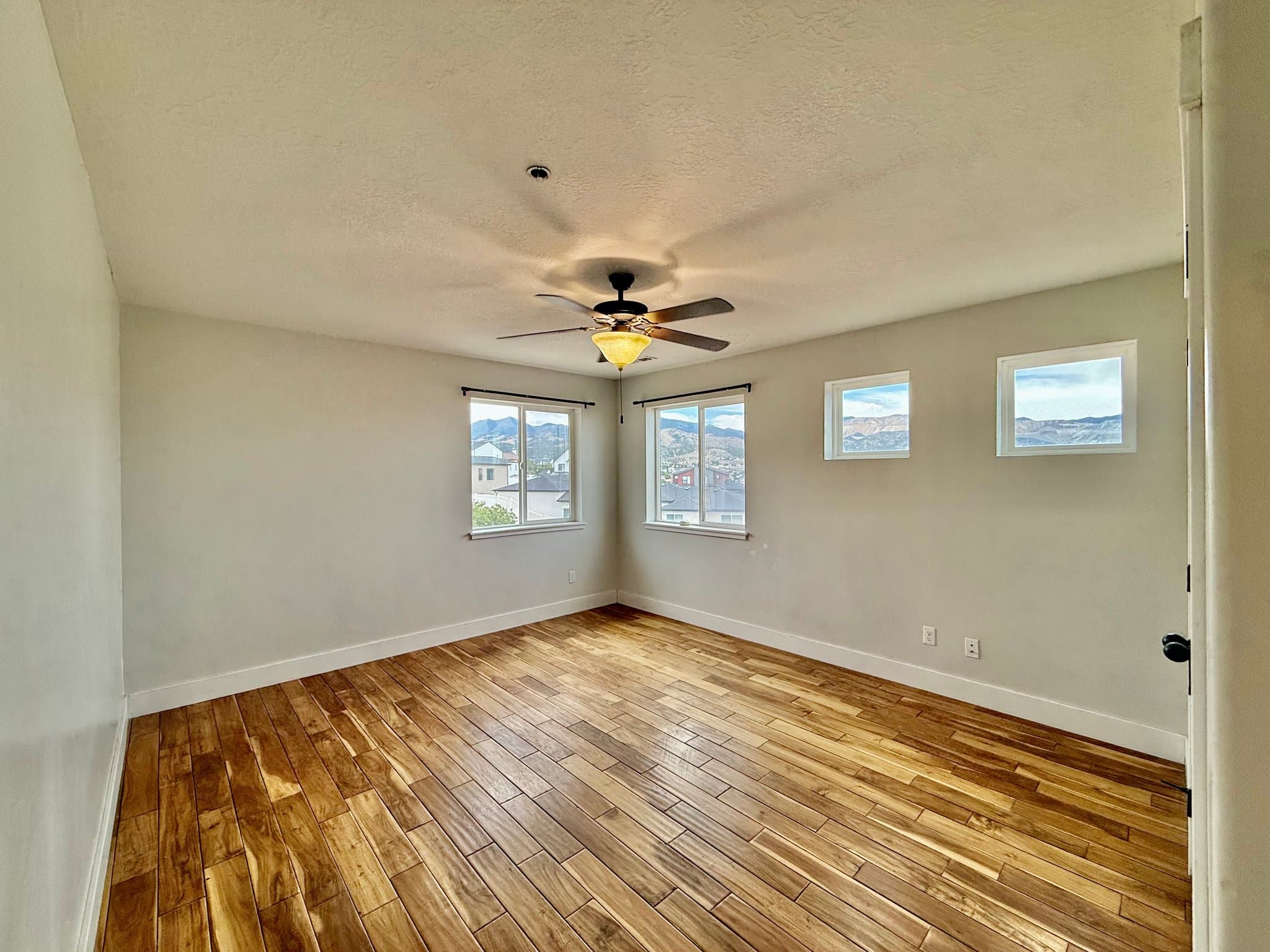Herriman House: 6577 West Valhalla Circle