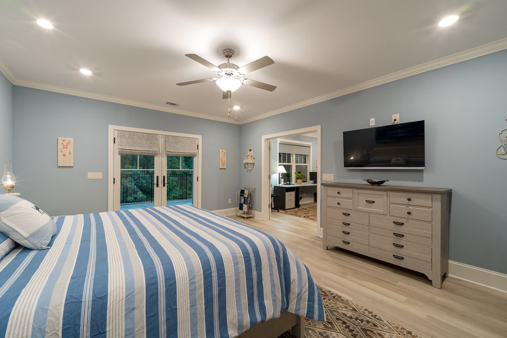 Woodstock Condo: 403 Cottonwood Drive