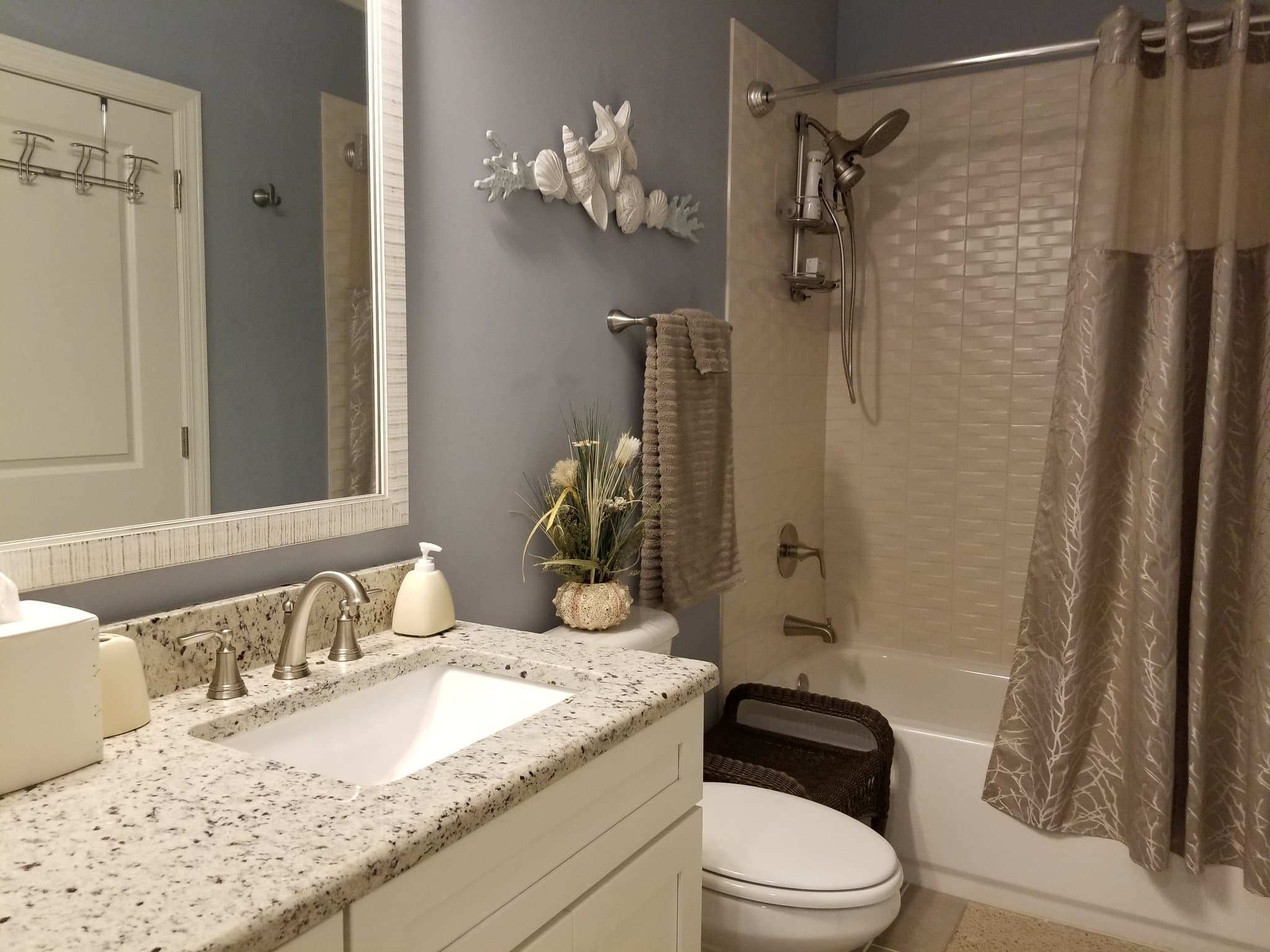 Woodstock Condo: 403 Cottonwood Dr