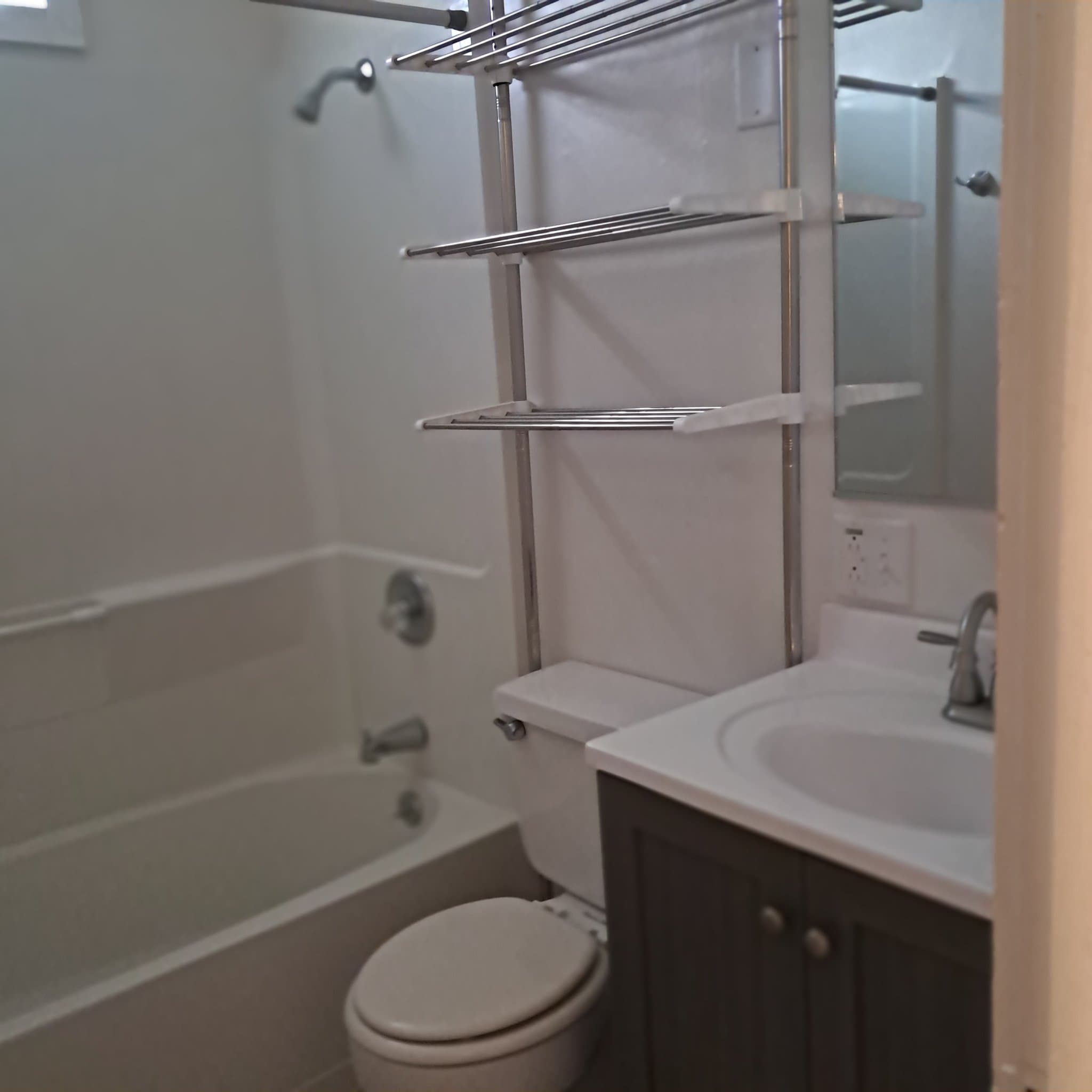 Cedar Falls House: 30832 120th St