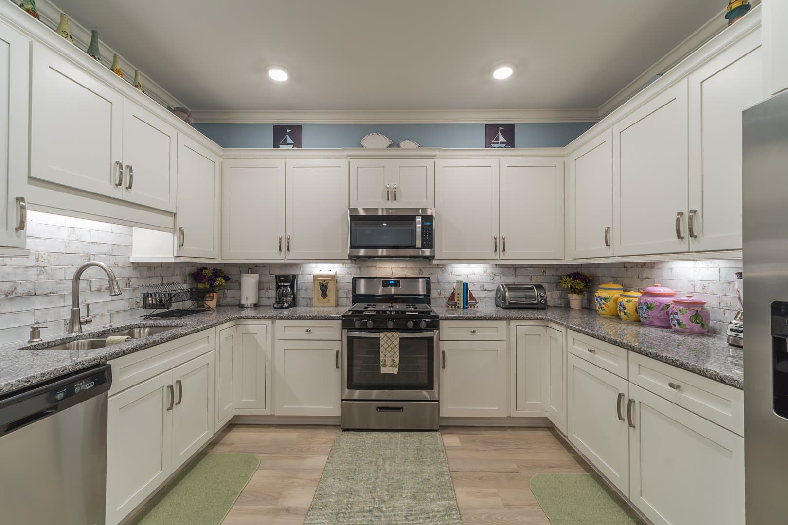 Woodstock Condo: 403 Cottonwood Dr