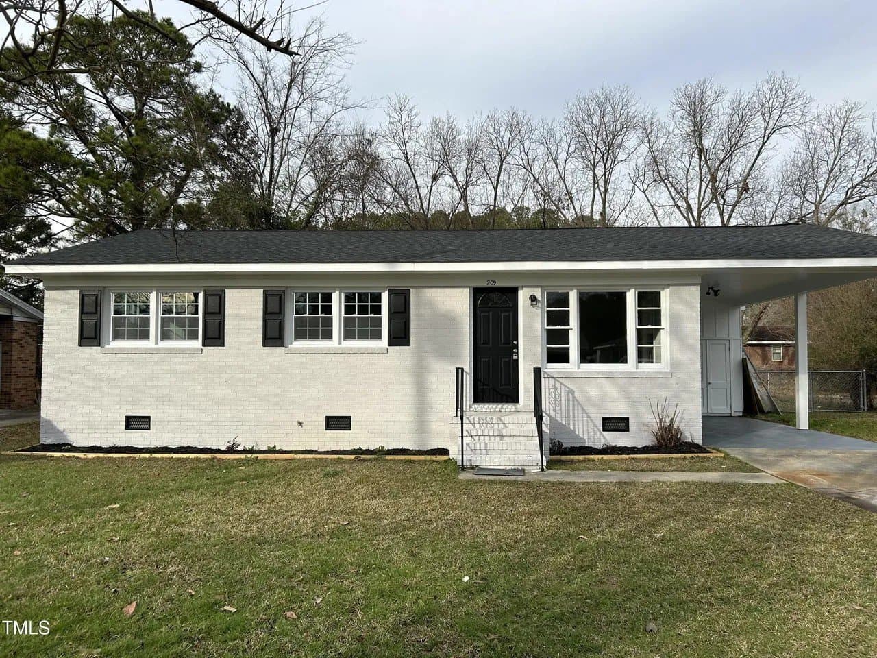 Goldsboro House: 209 Bunche Dr