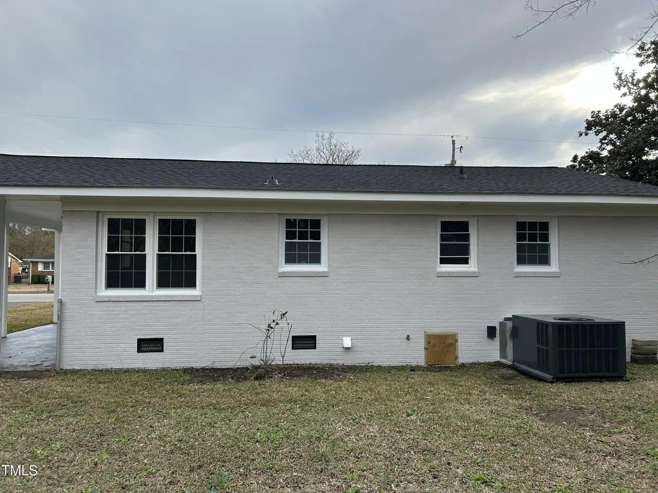 Goldsboro House: 209 Bunche Dr