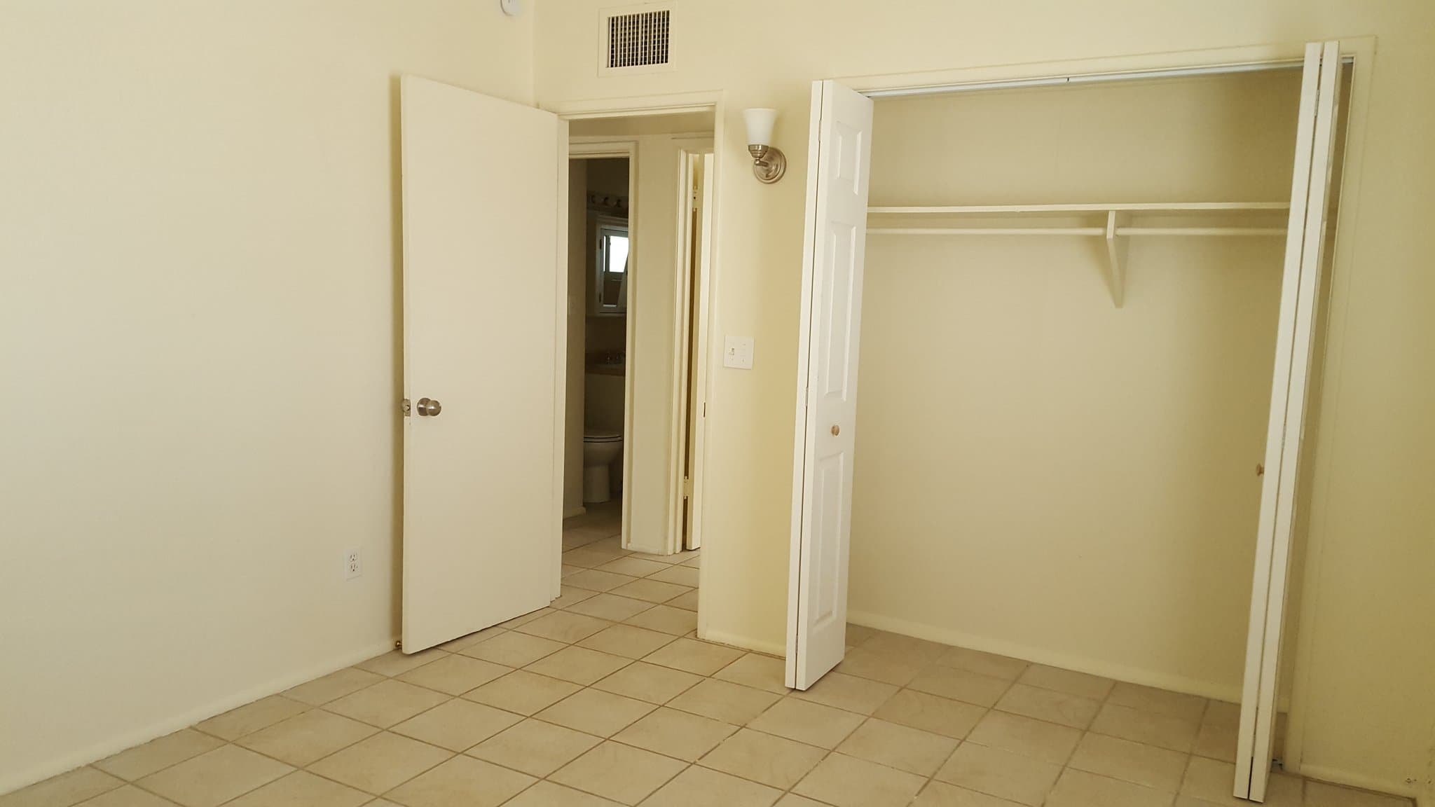 Tucson House: 5161 E Peach St