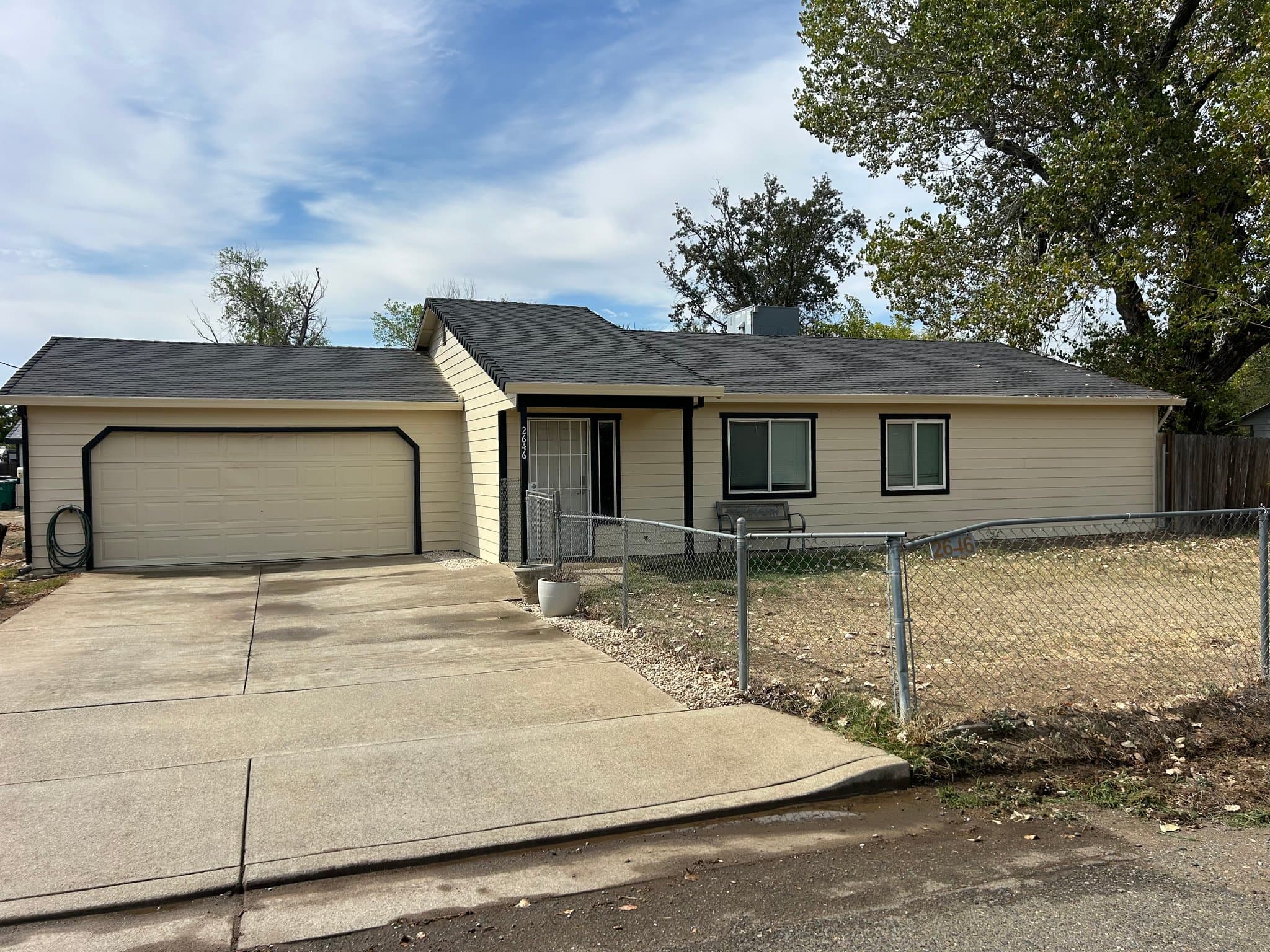 Anderson House: 2646 Albert Rd