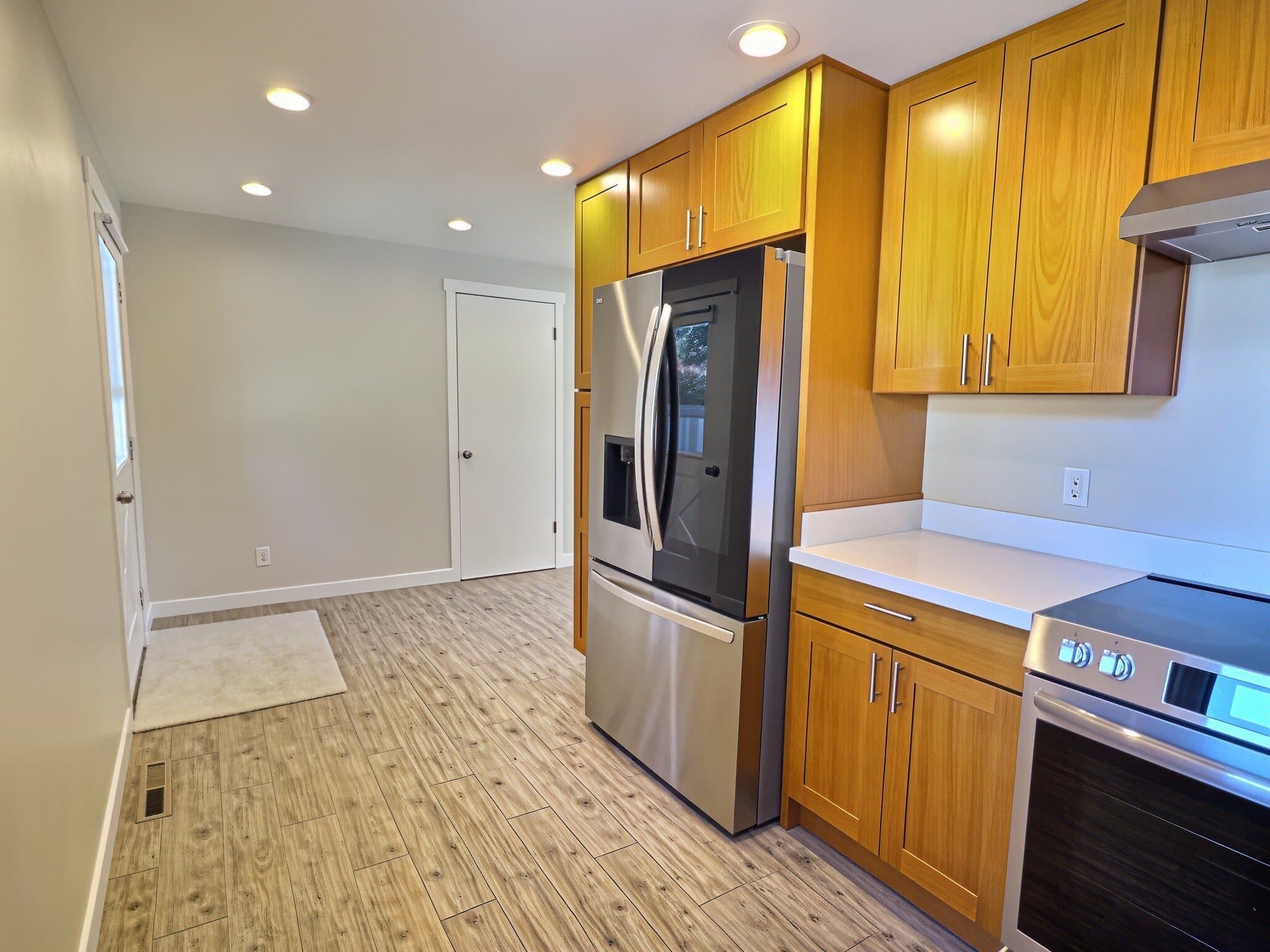 Shoreline House: 1314 N 188th St
