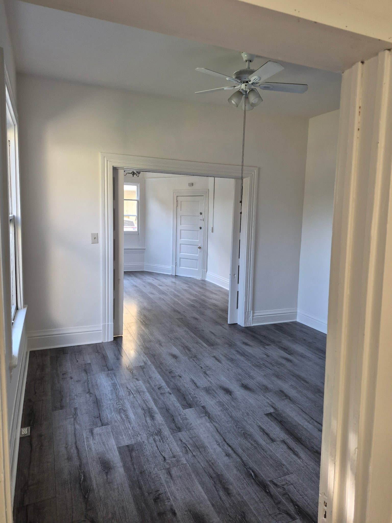 Pasadena Apartment: 695 Cordova St