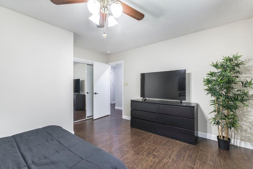 Warner Robins Townhome: 132 Sussex Drive