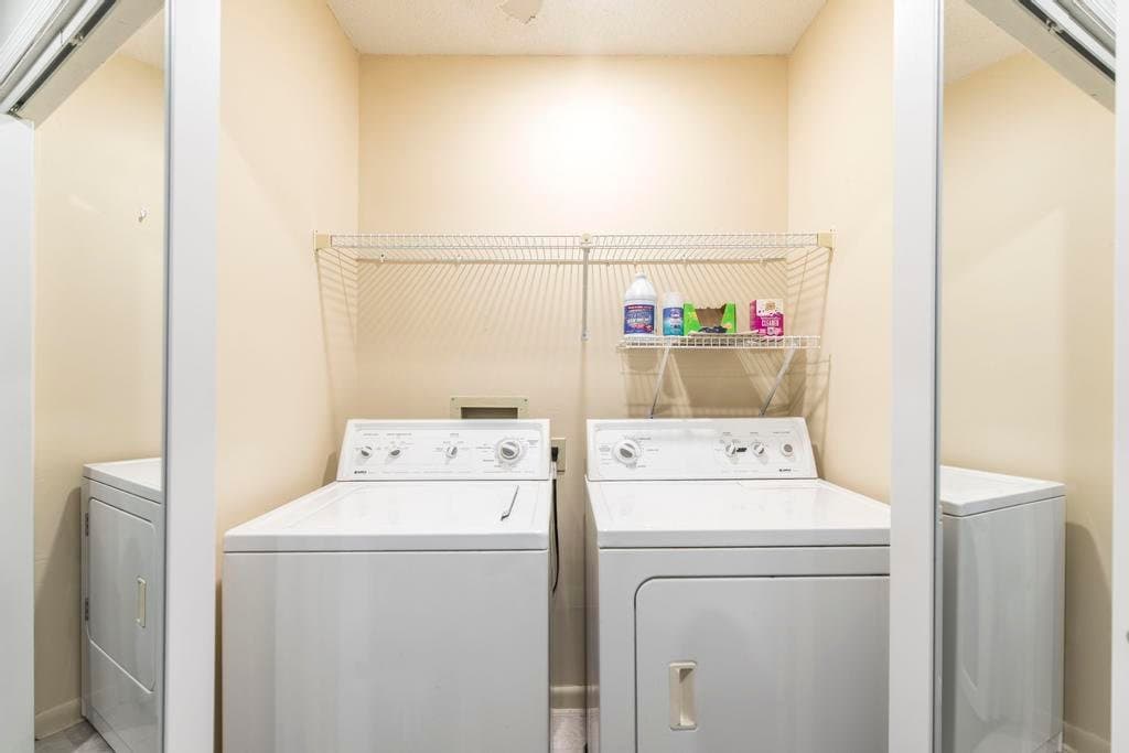 Warner Robins Townhome: 132 Sussex Drive