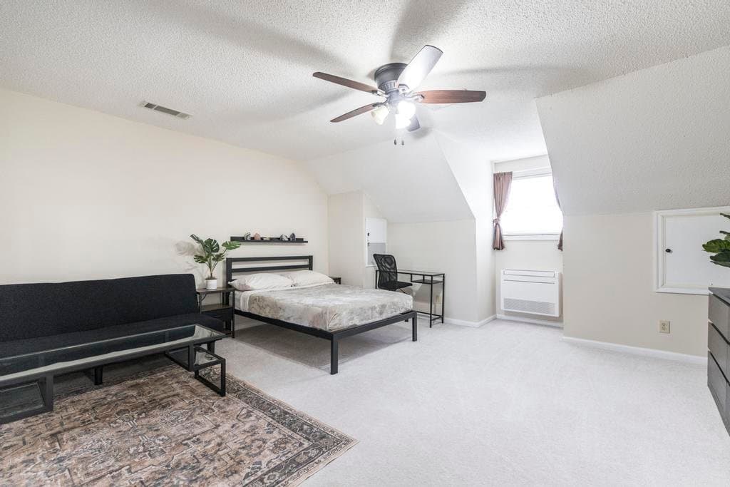 Warner Robins Townhome: 132 Sussex Drive