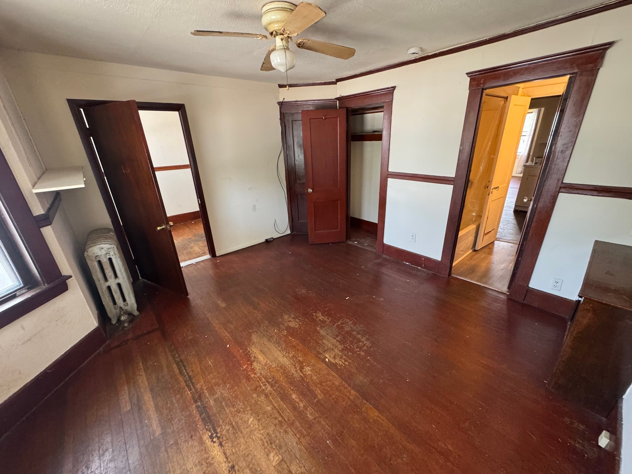 Hyannis Apartment: 215 Main St