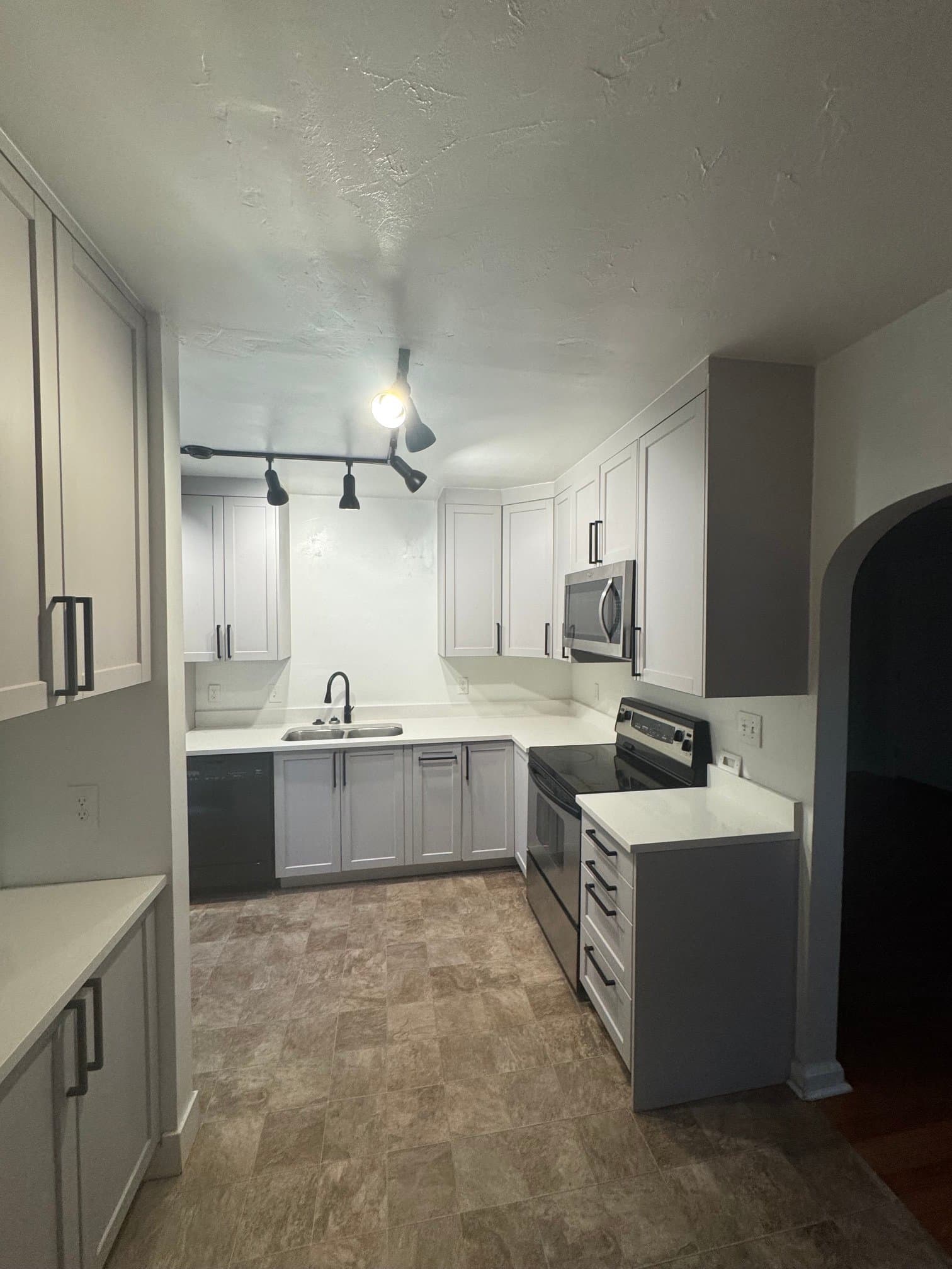 Salt Lake City House: 1174 E Elgin Ave