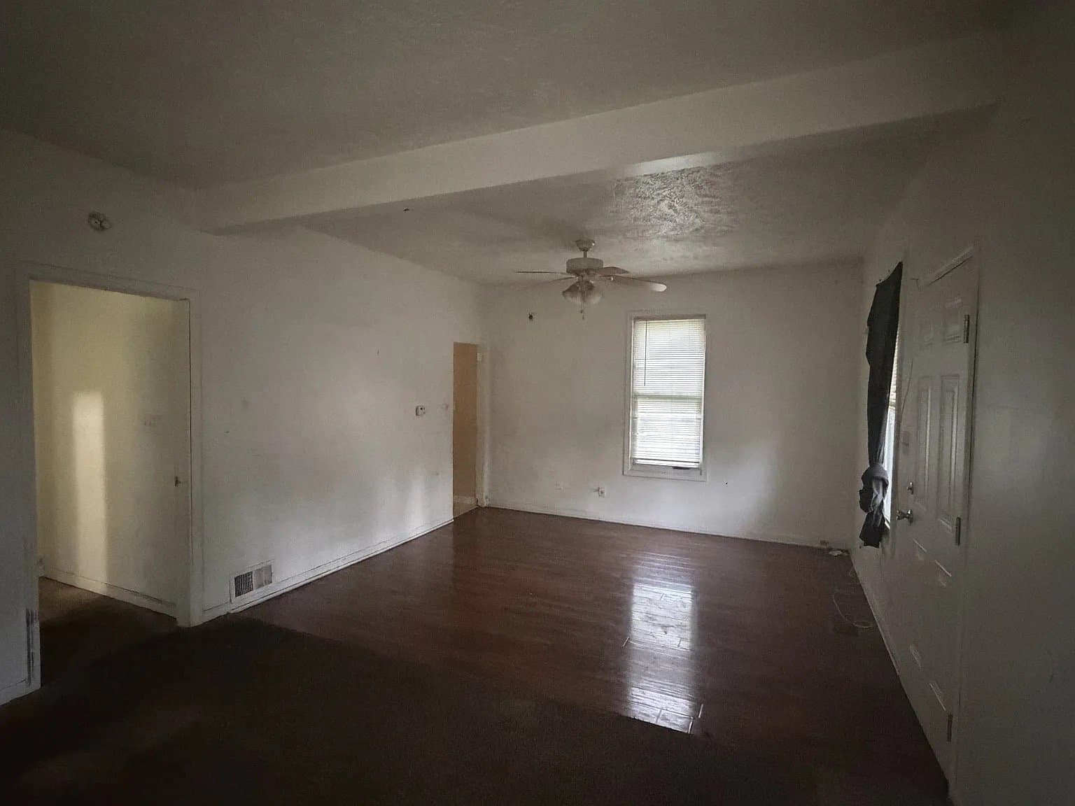 Peoria House: 1829 W Butler St