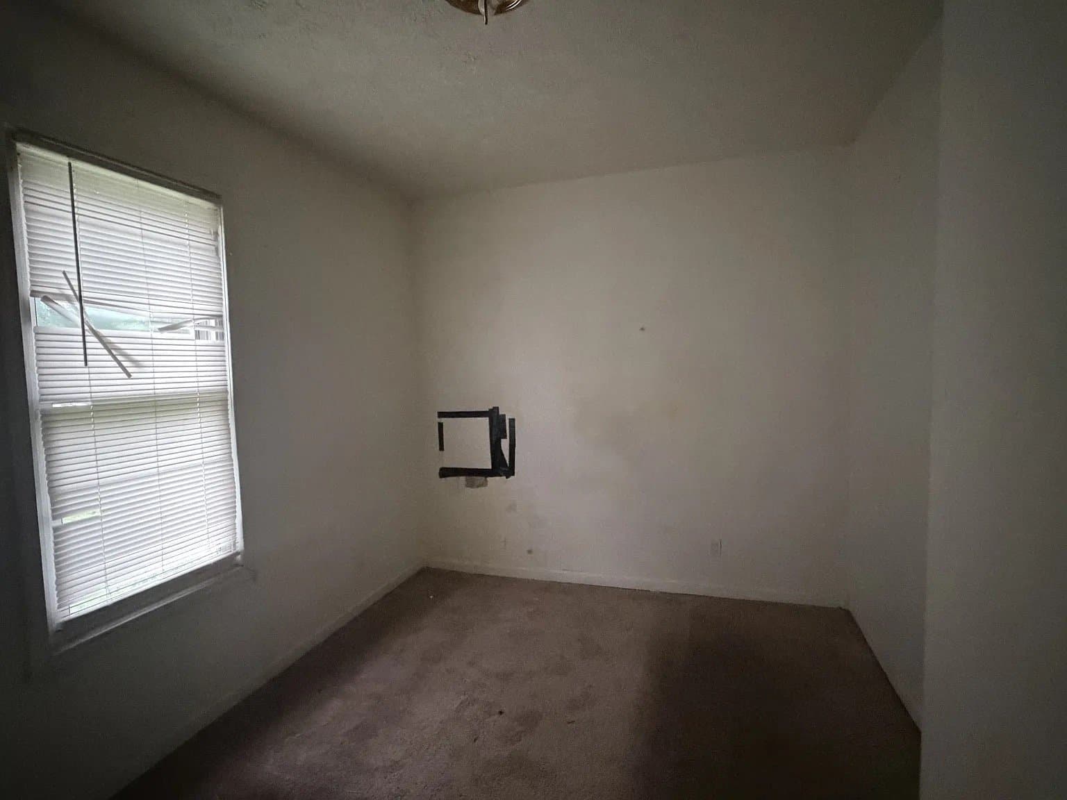 Peoria House: 1829 W Butler St
