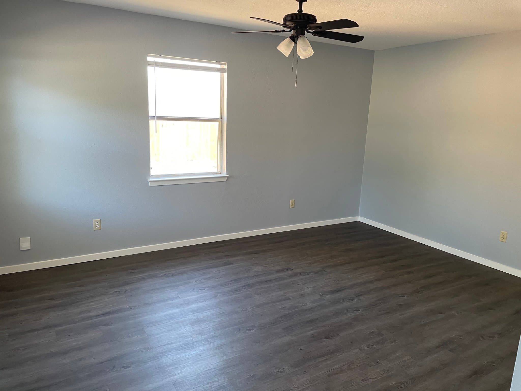 New Braunfels Multiplex: 193 Rhine Ter