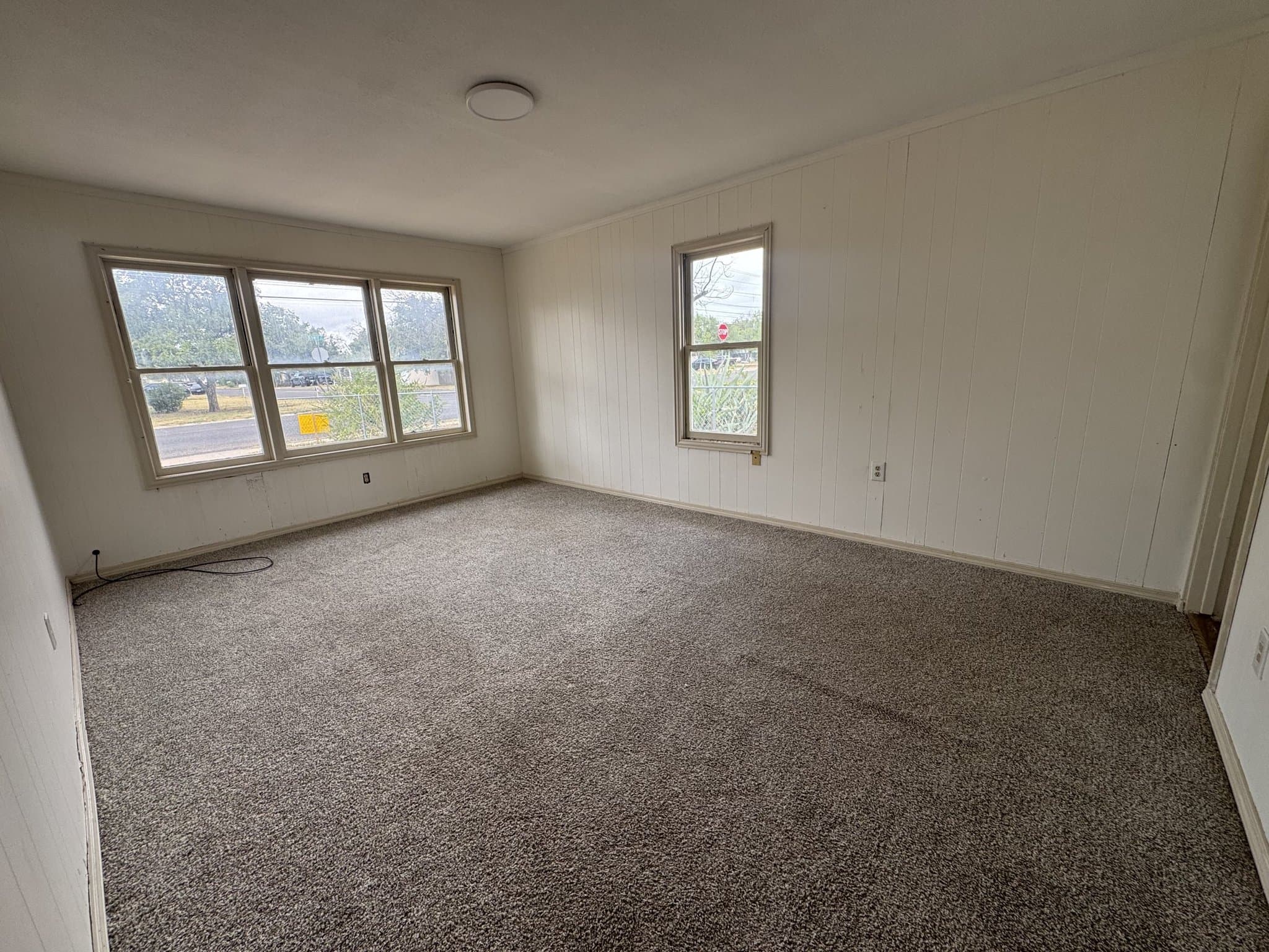 San Angelo House: 3822 Bowie St