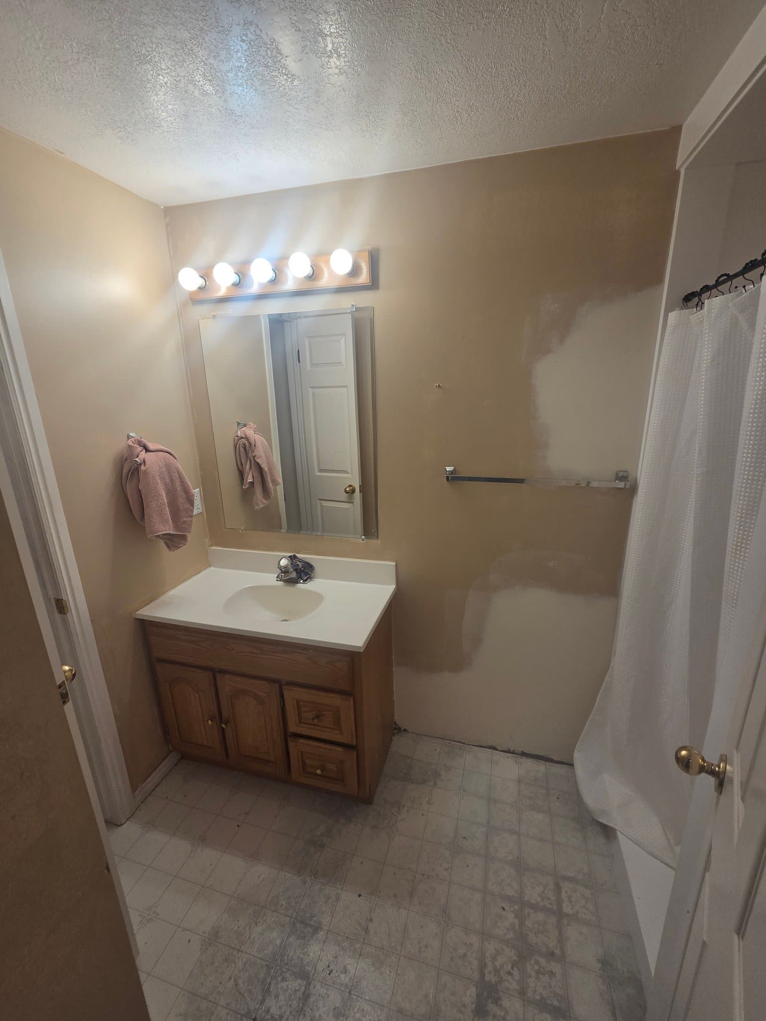 Kaysville House: 432 East 1650 South