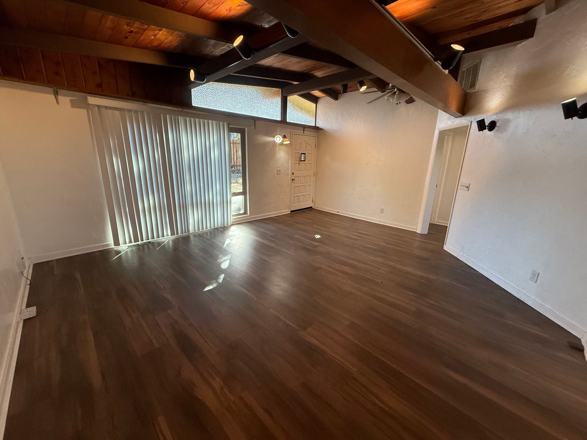 Auburn House: 259 Brook Rd