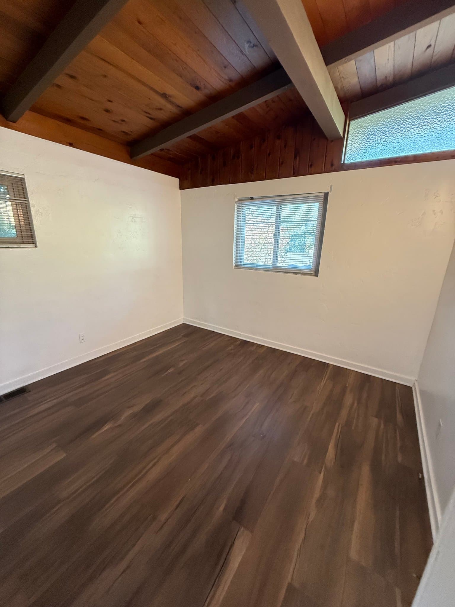 Auburn House: 259 Brook Rd