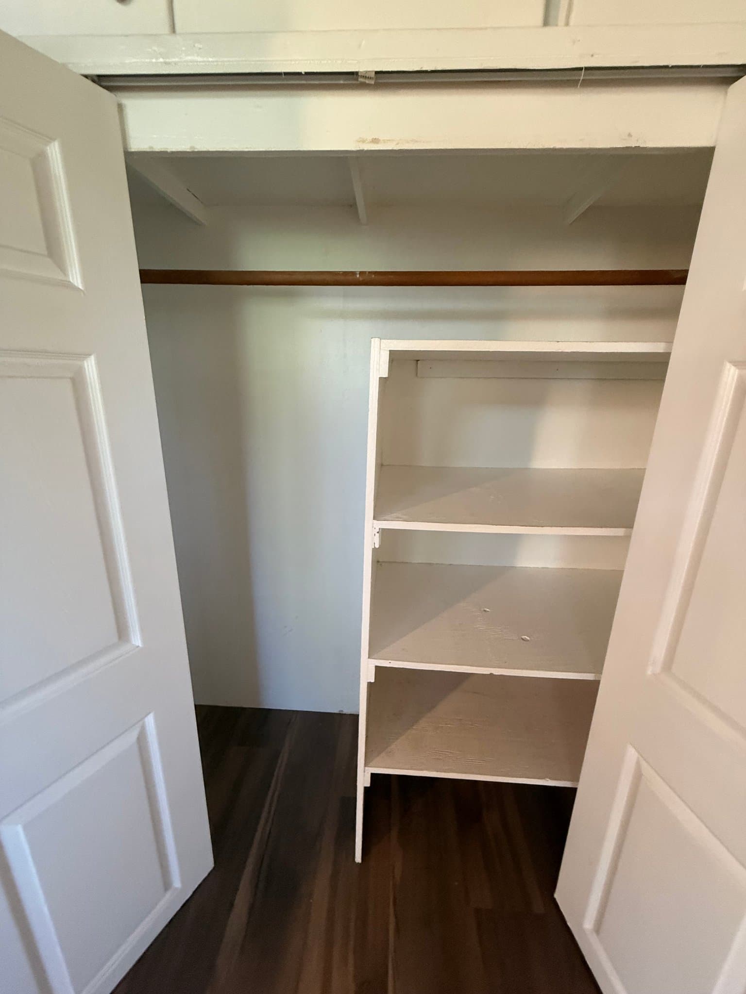 Auburn House: 259 Brook Rd