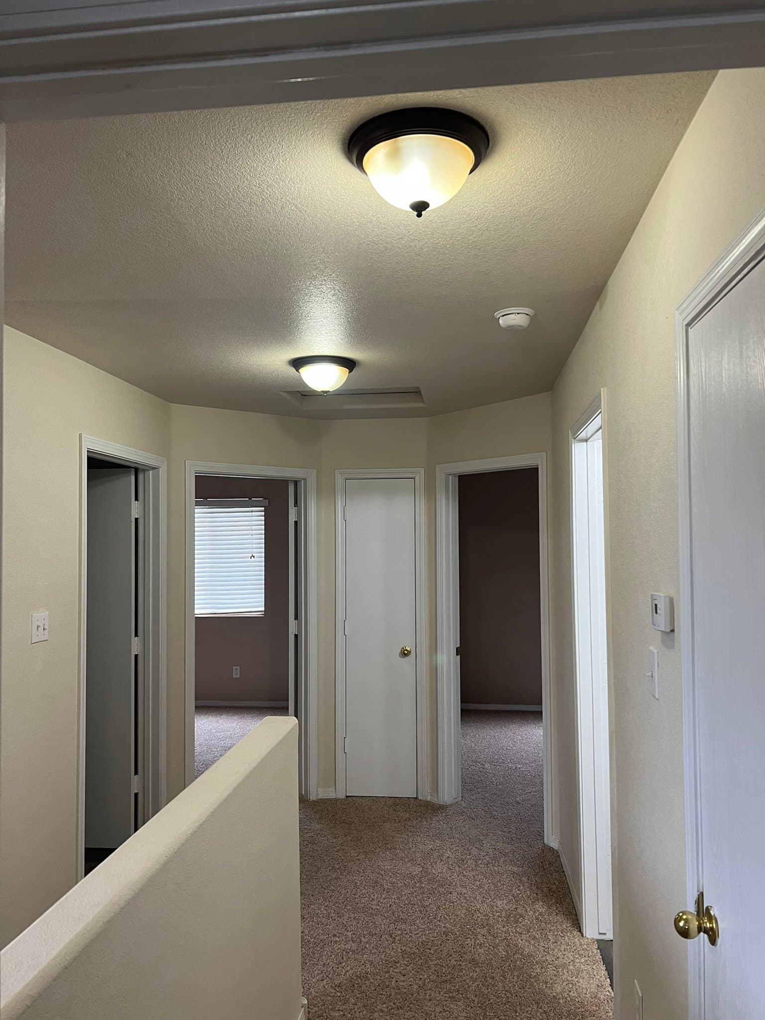 Albuquerque House: 9915 sunshine mesa dr nw