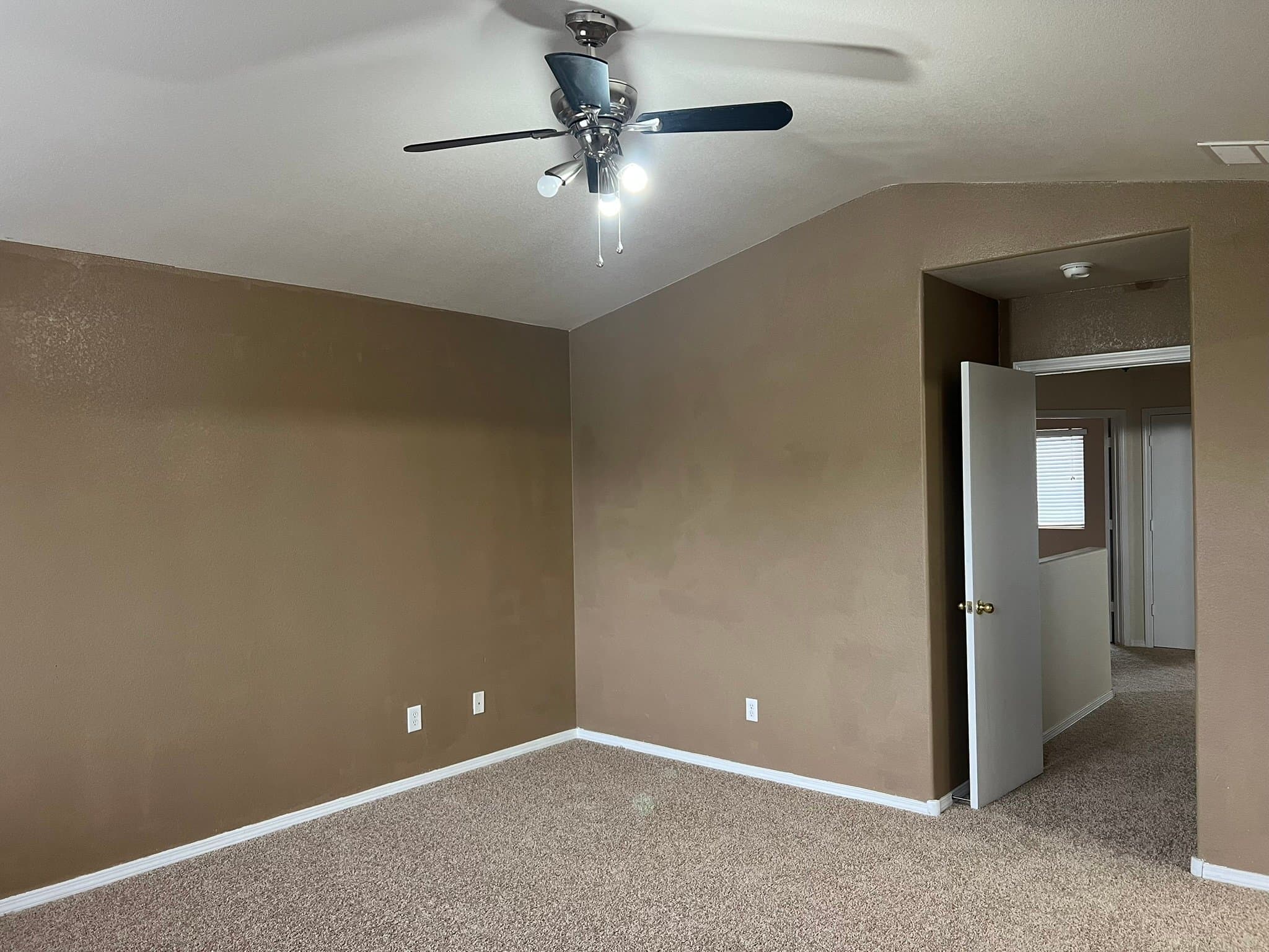 Albuquerque House: 9915 sunshine mesa dr nw