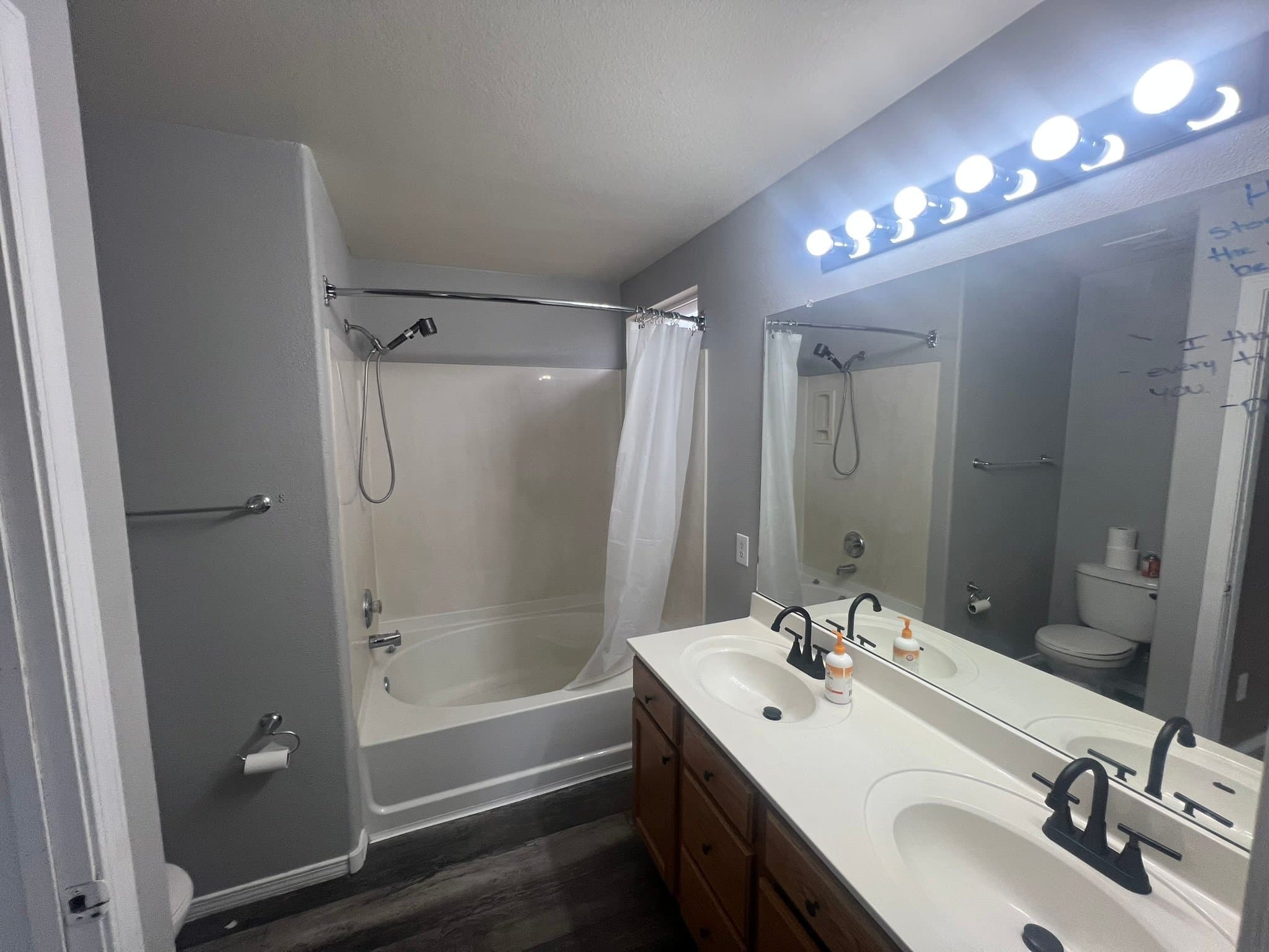 Albuquerque House: 9915 sunshine mesa dr nw