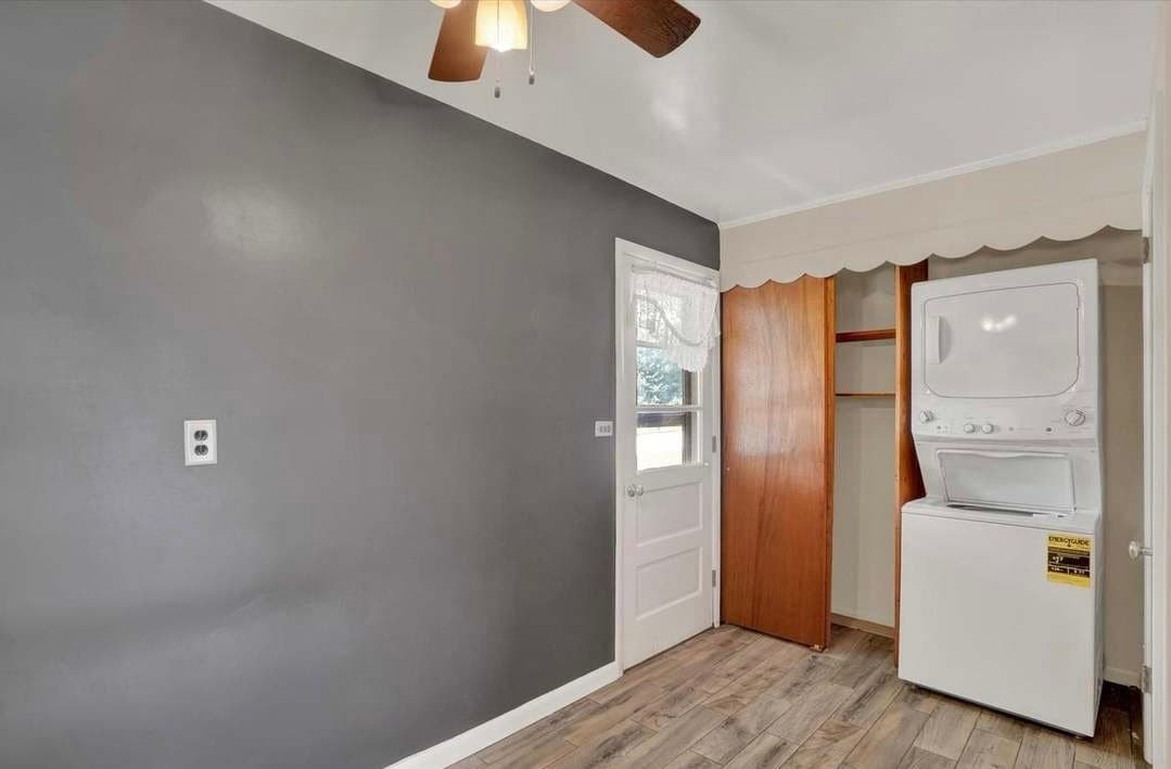 York House: 1610 N East St