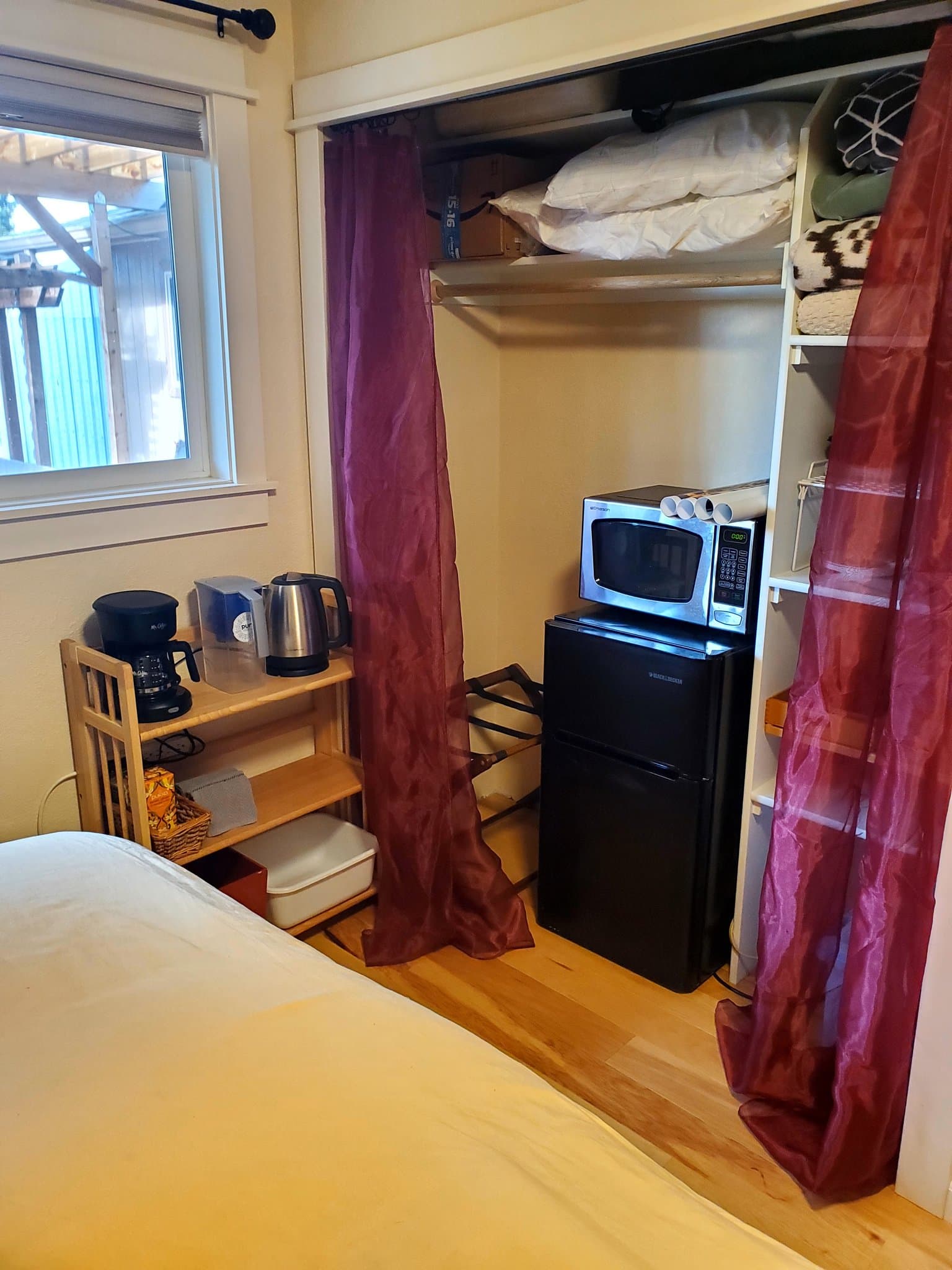 Salem Single Room: 4747 Carolina Ave NE