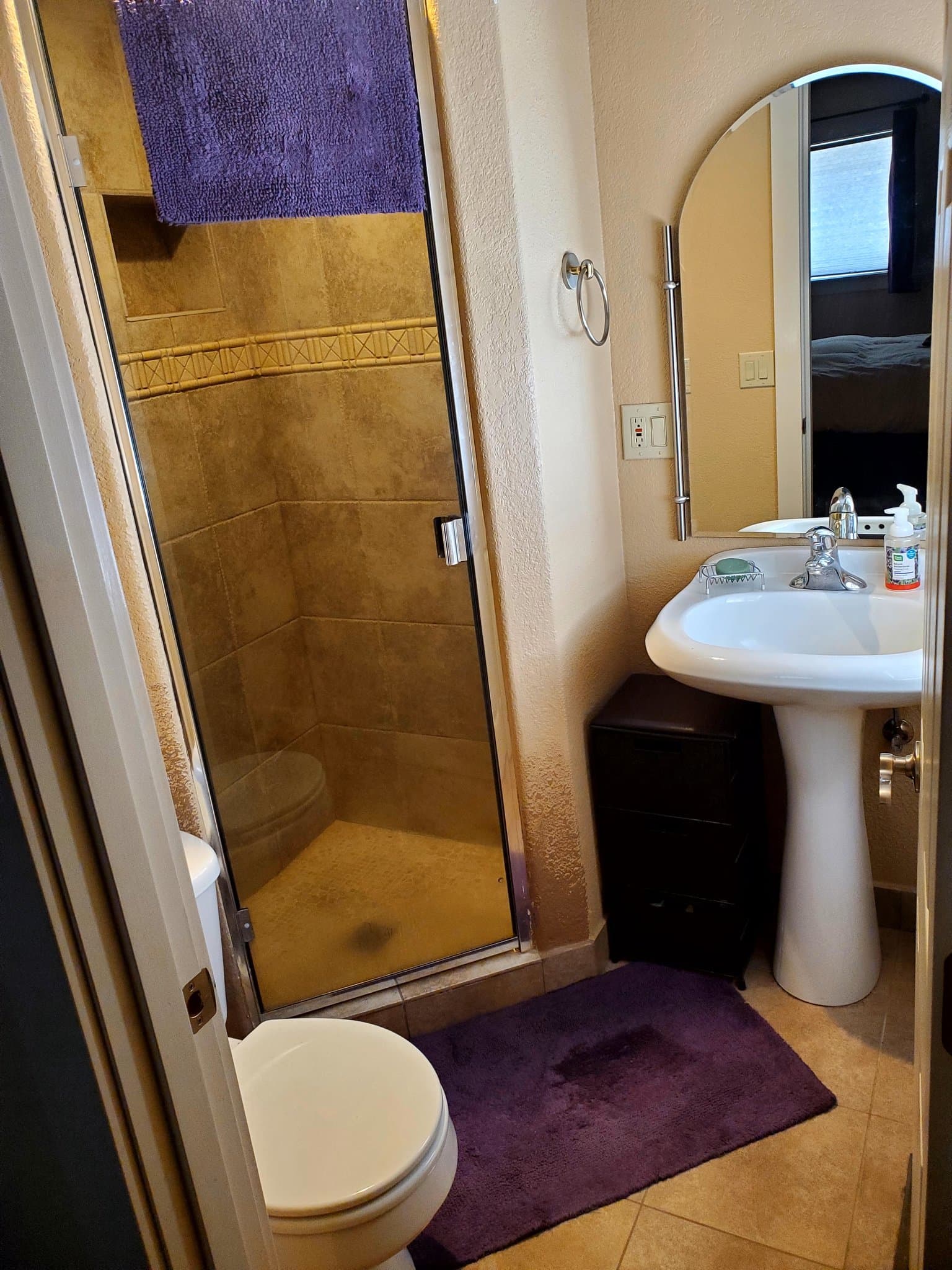 Salem Single Room: 4747 Carolina Ave NE