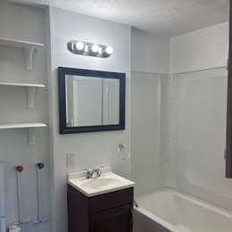 Biddeford Apartment: 131 Pool Street