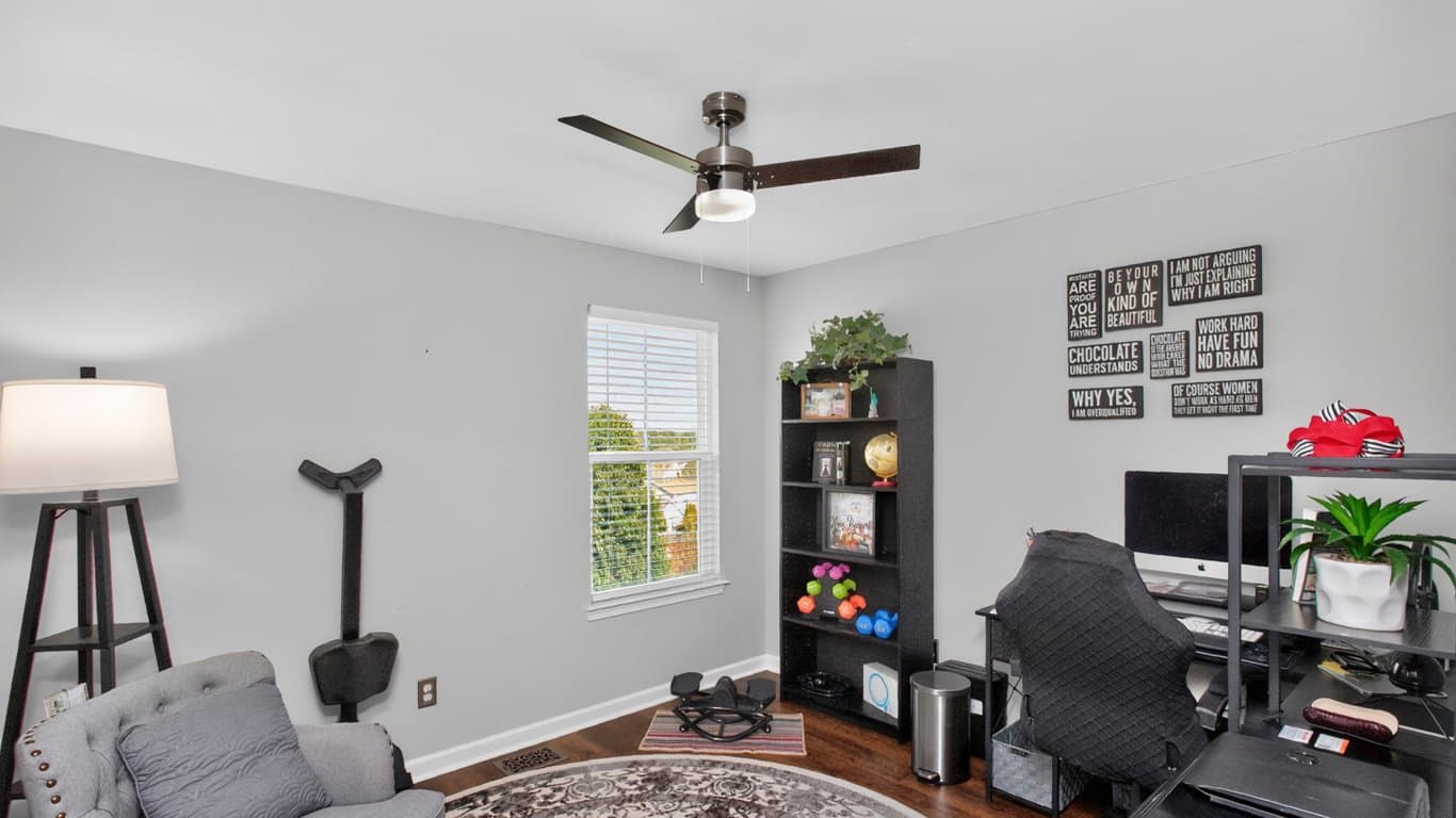Nashville House: 613 Wolfeboro Ln