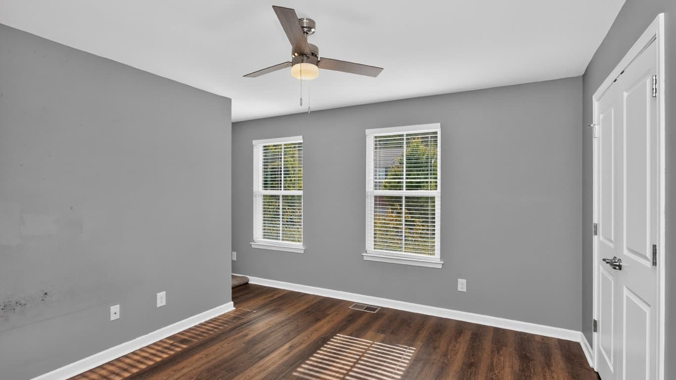 Nashville House: 613 Wolfeboro Ln