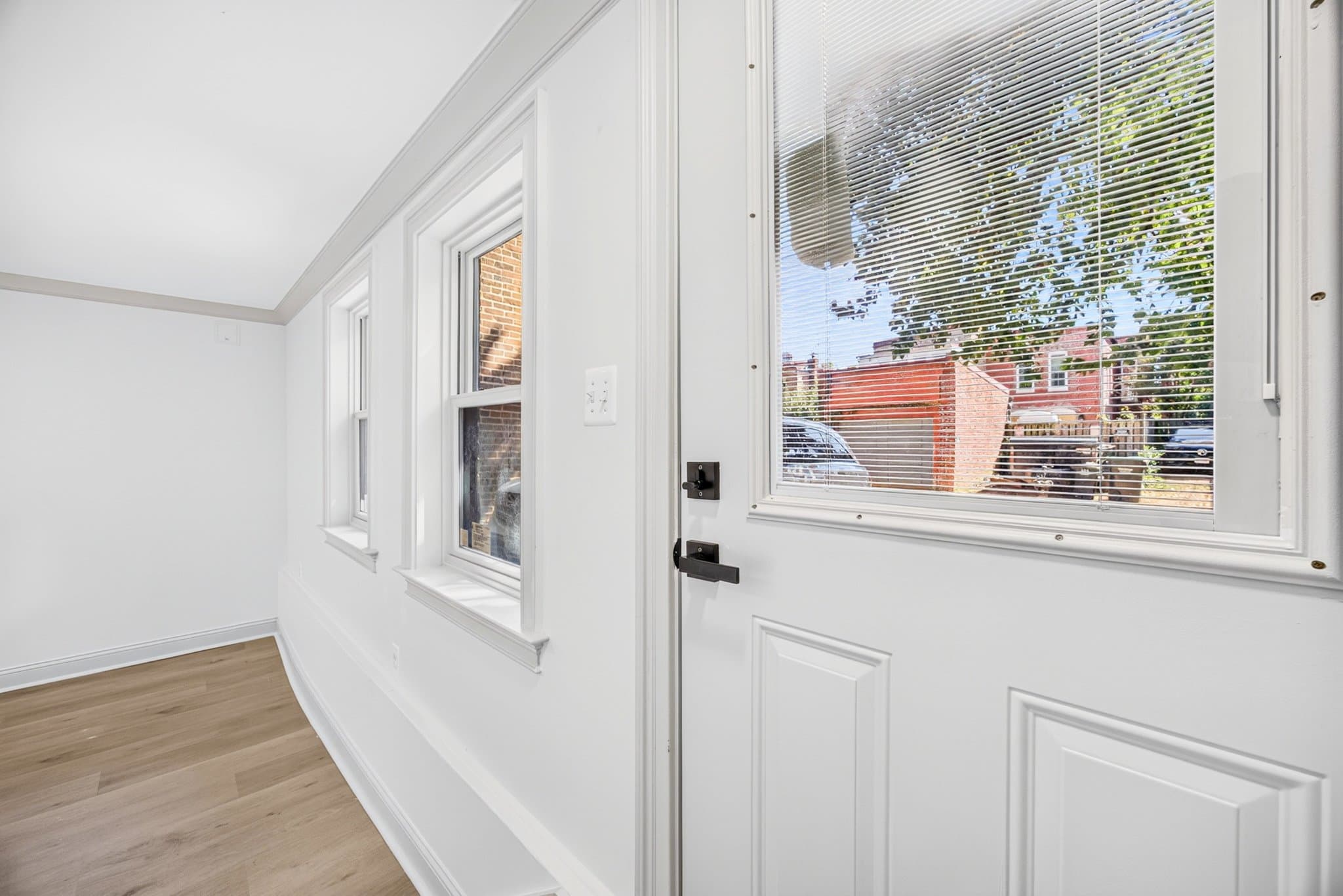 Washington Apartment: 311 East Capitol St. SE