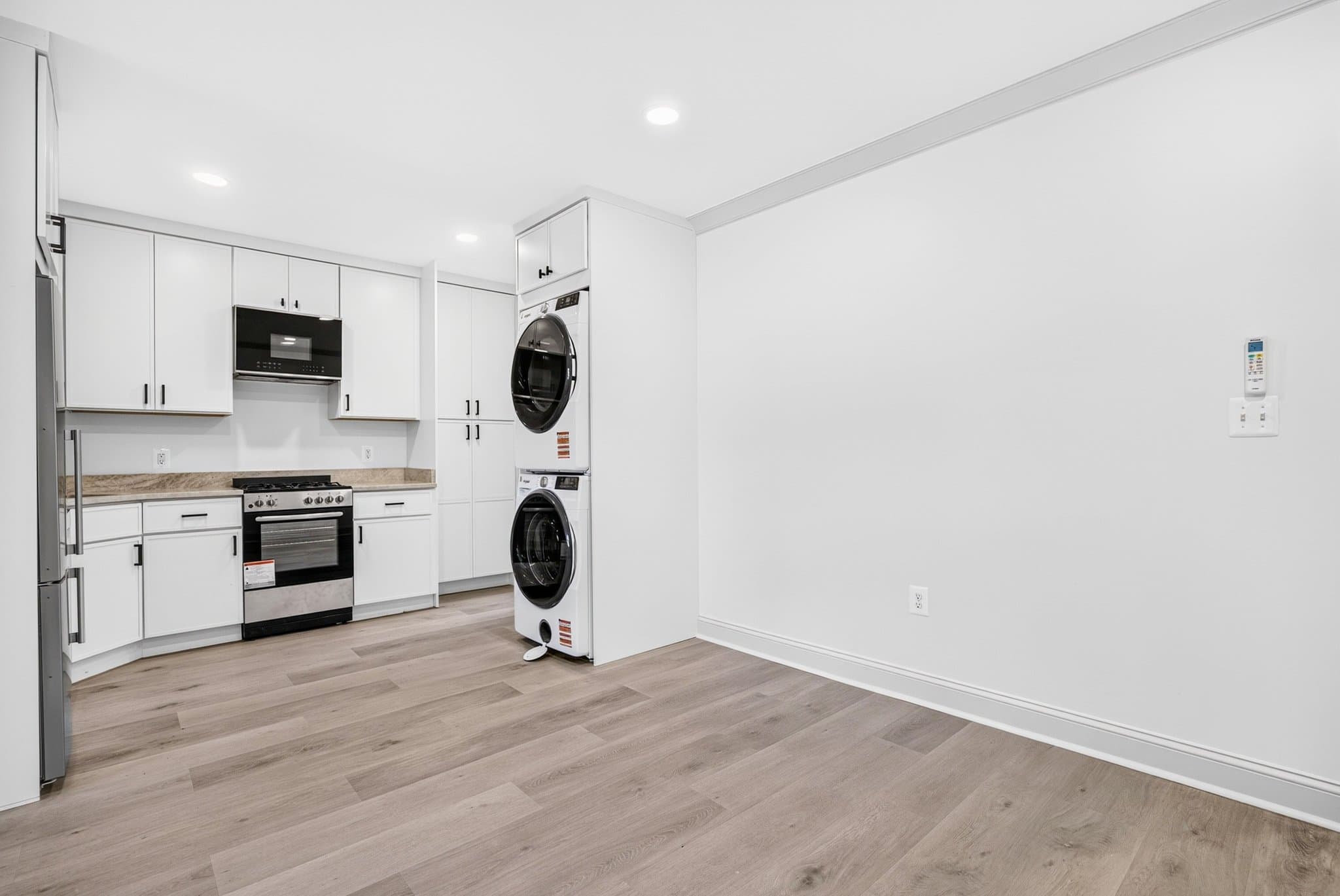 Washington Apartment: 311 East Capitol St. SE