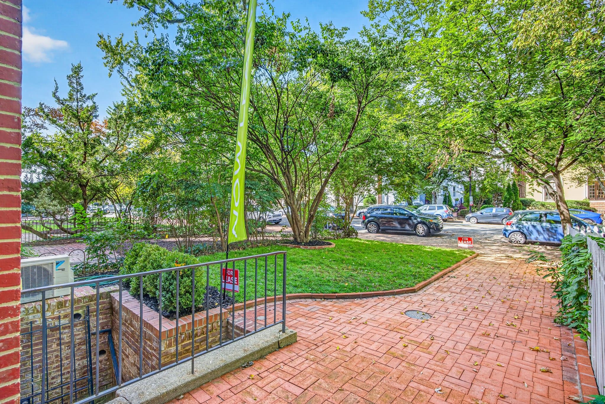 Washington Apartment: 311 East Capitol St. SE