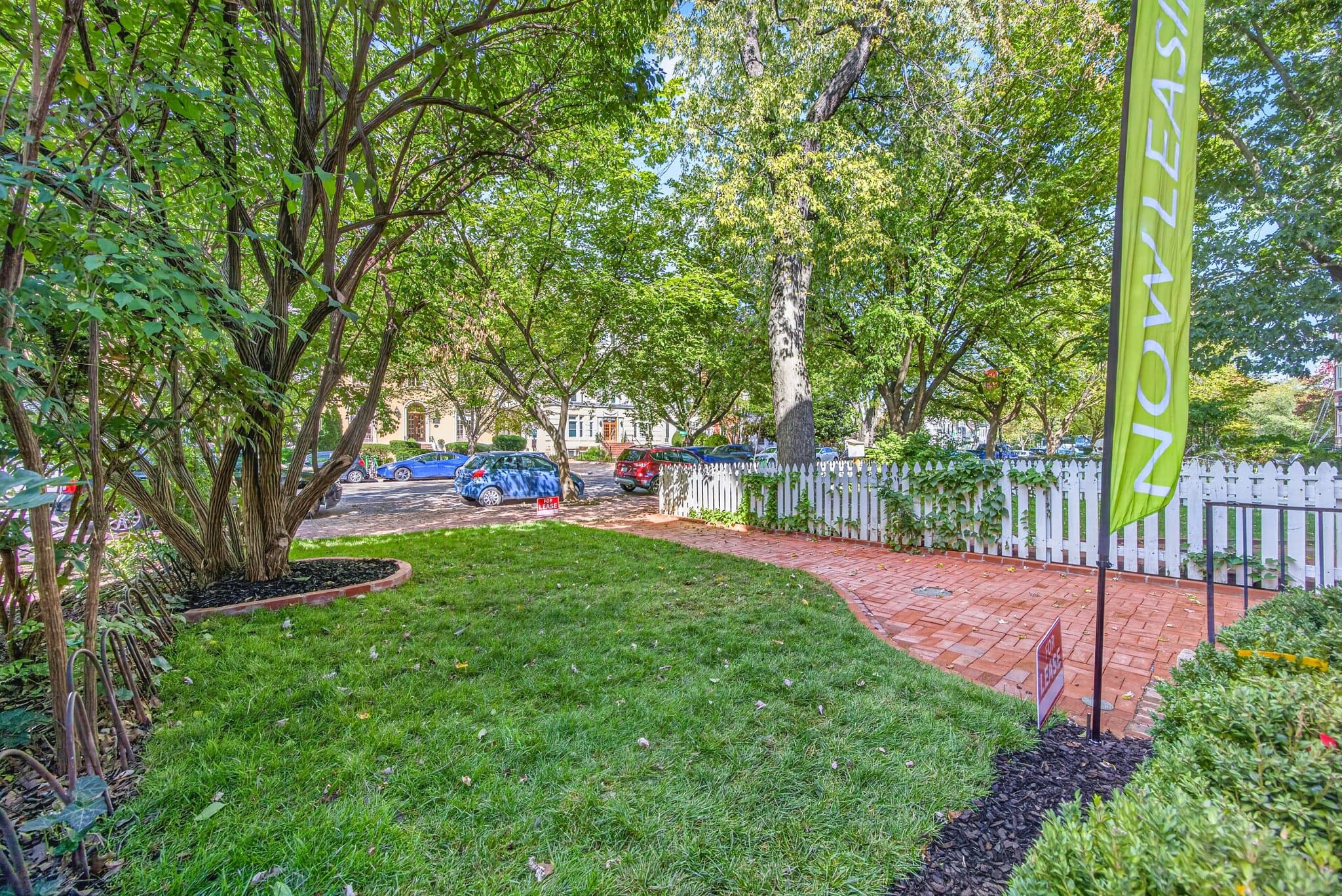 Washington Apartment: 311 East Capitol St. SE