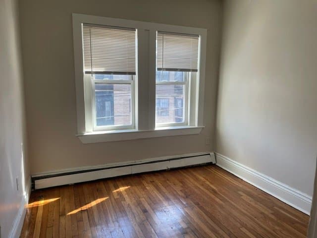 Chelsea Multiplex: 286 Chestnut St