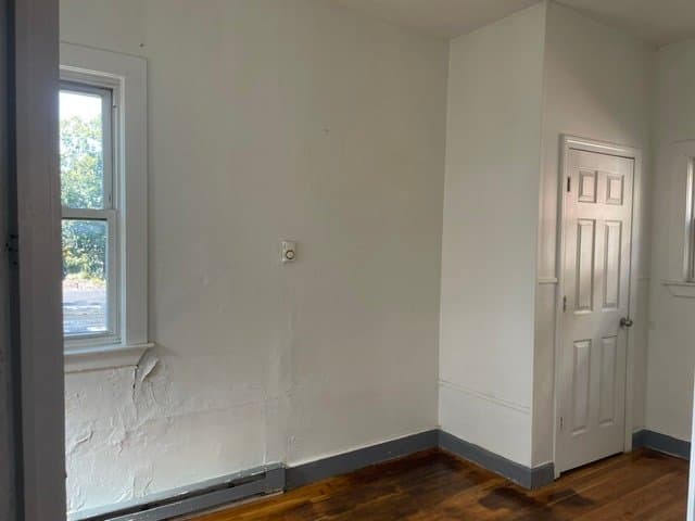 Chelsea Multiplex: 286 Chestnut St