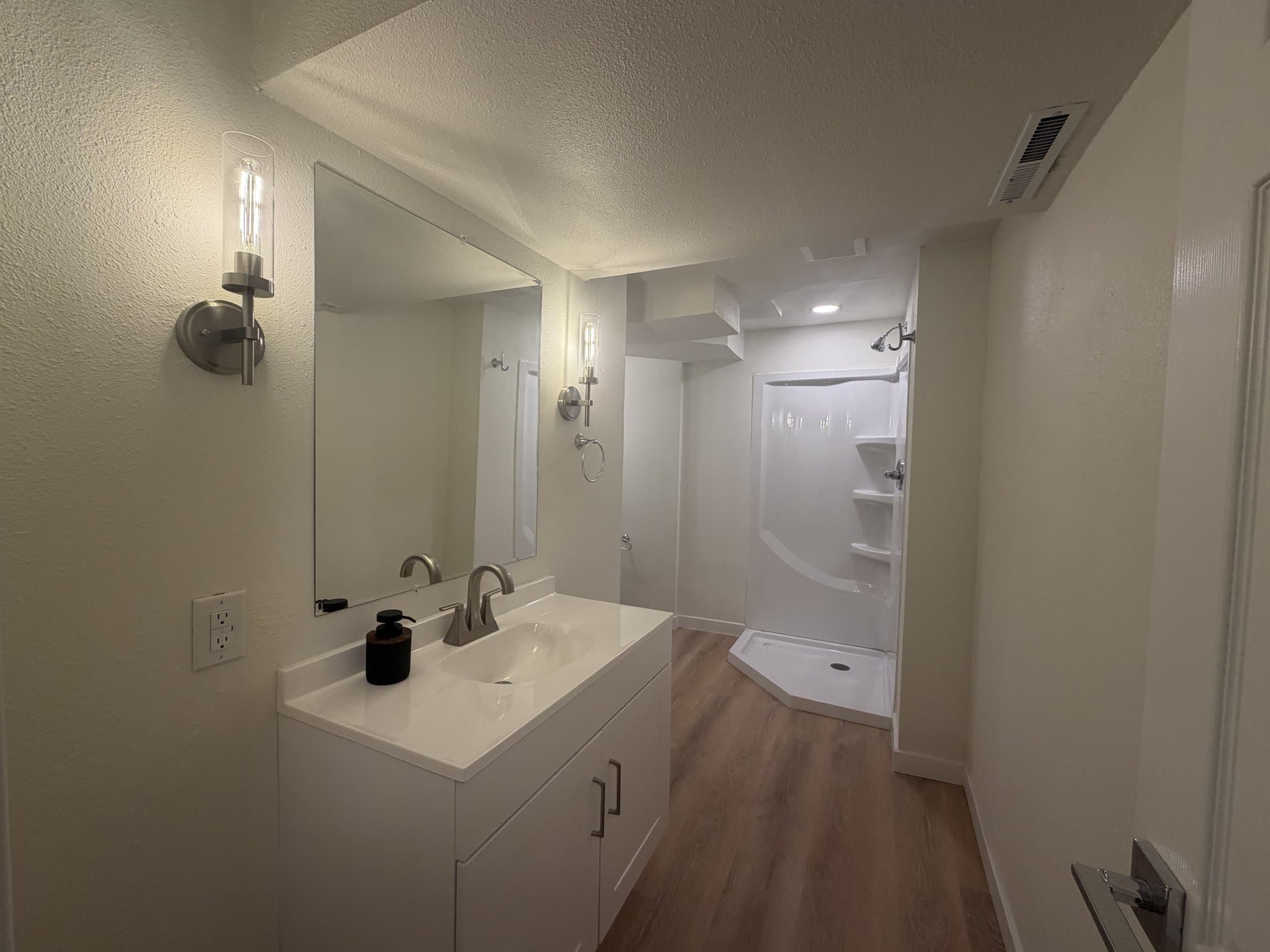 Colorado Springs Single Room: 5014 Palmer Park Blvd