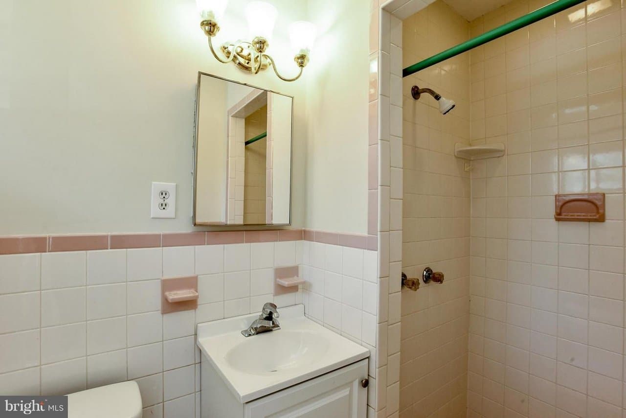 University Park Other: 6703 41st Ave.