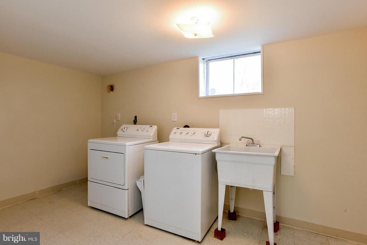 University Park Other: 6703 41st Ave.