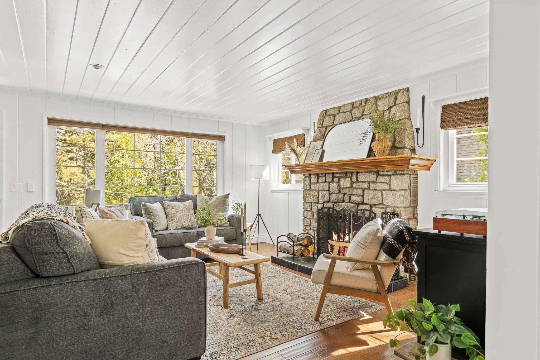 Lake Arrowhead House: 284 Walnut
