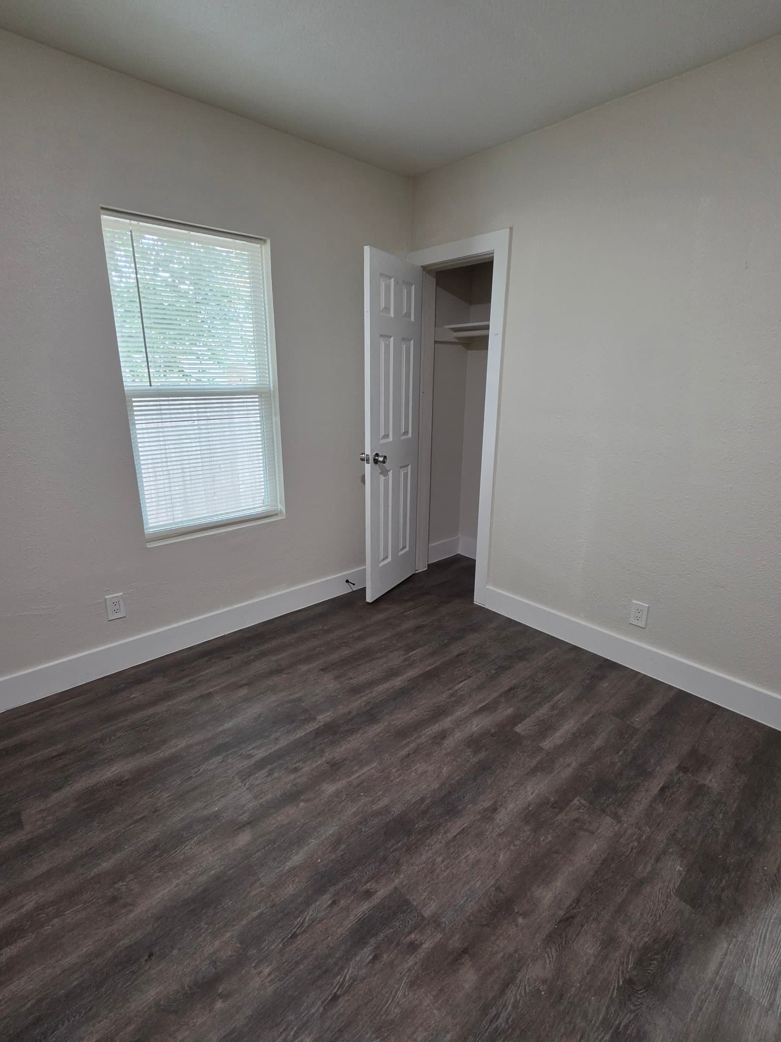 Dallas House: 2633 Hickman St